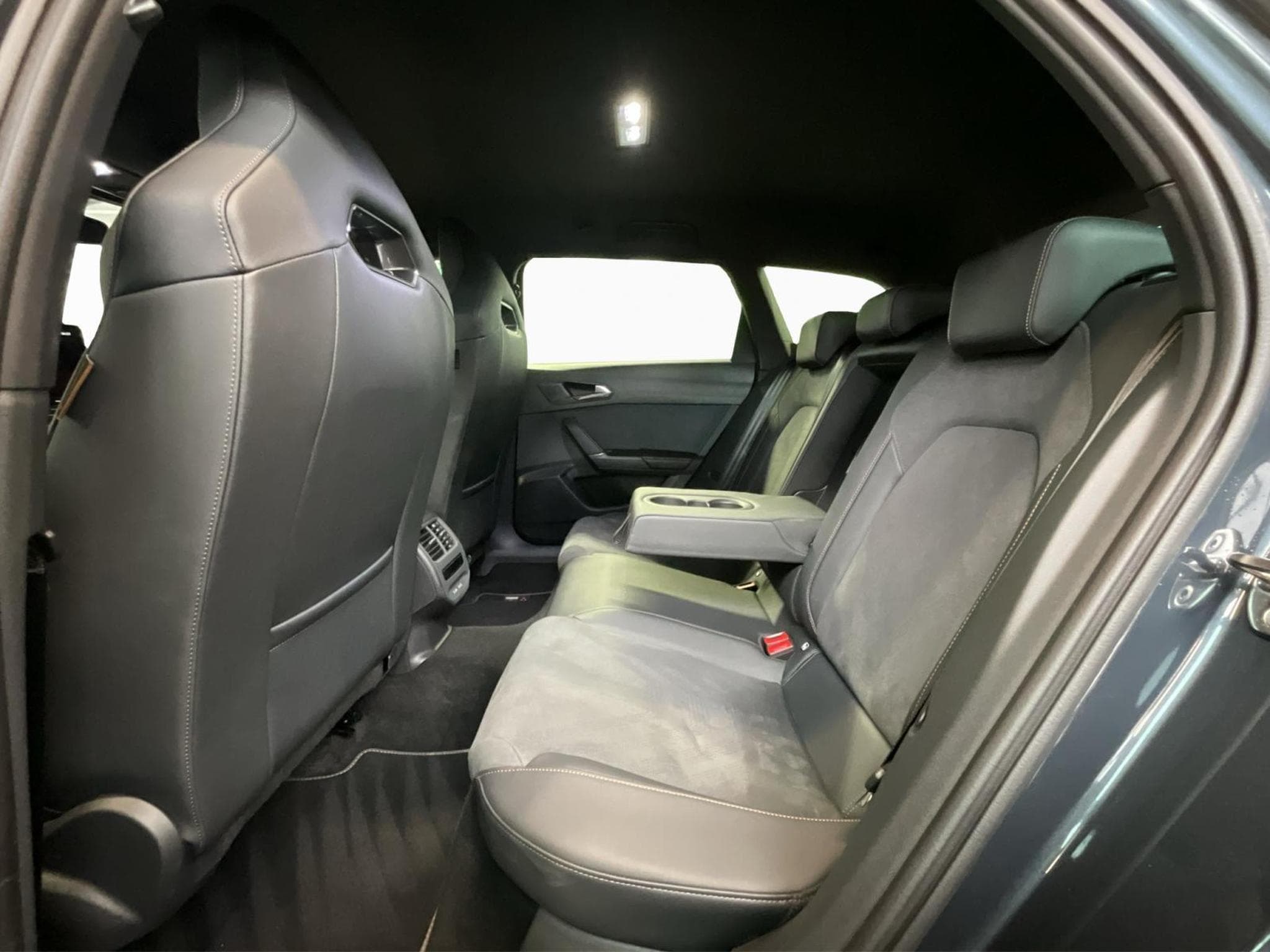 Cupra Leon ST+DSG+Pure-Perf.+Int.Drive+Dinamica (2025) - Foto 15