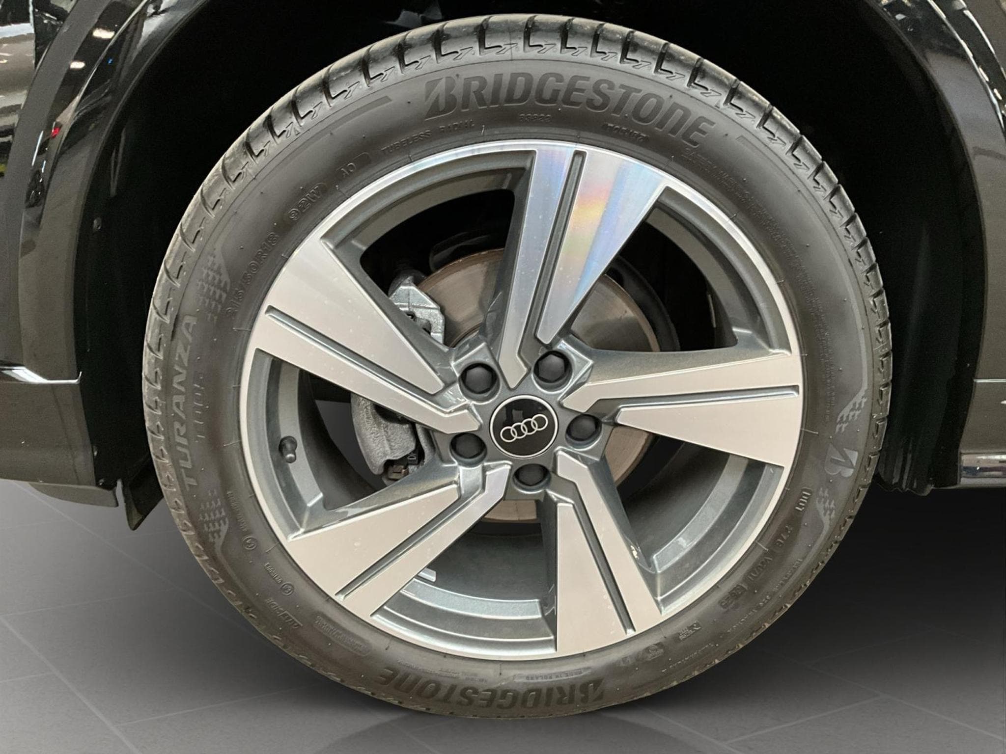 Audi Q2 S-line+S-Tronic+P.Business+LM18 (2025) - Foto 8