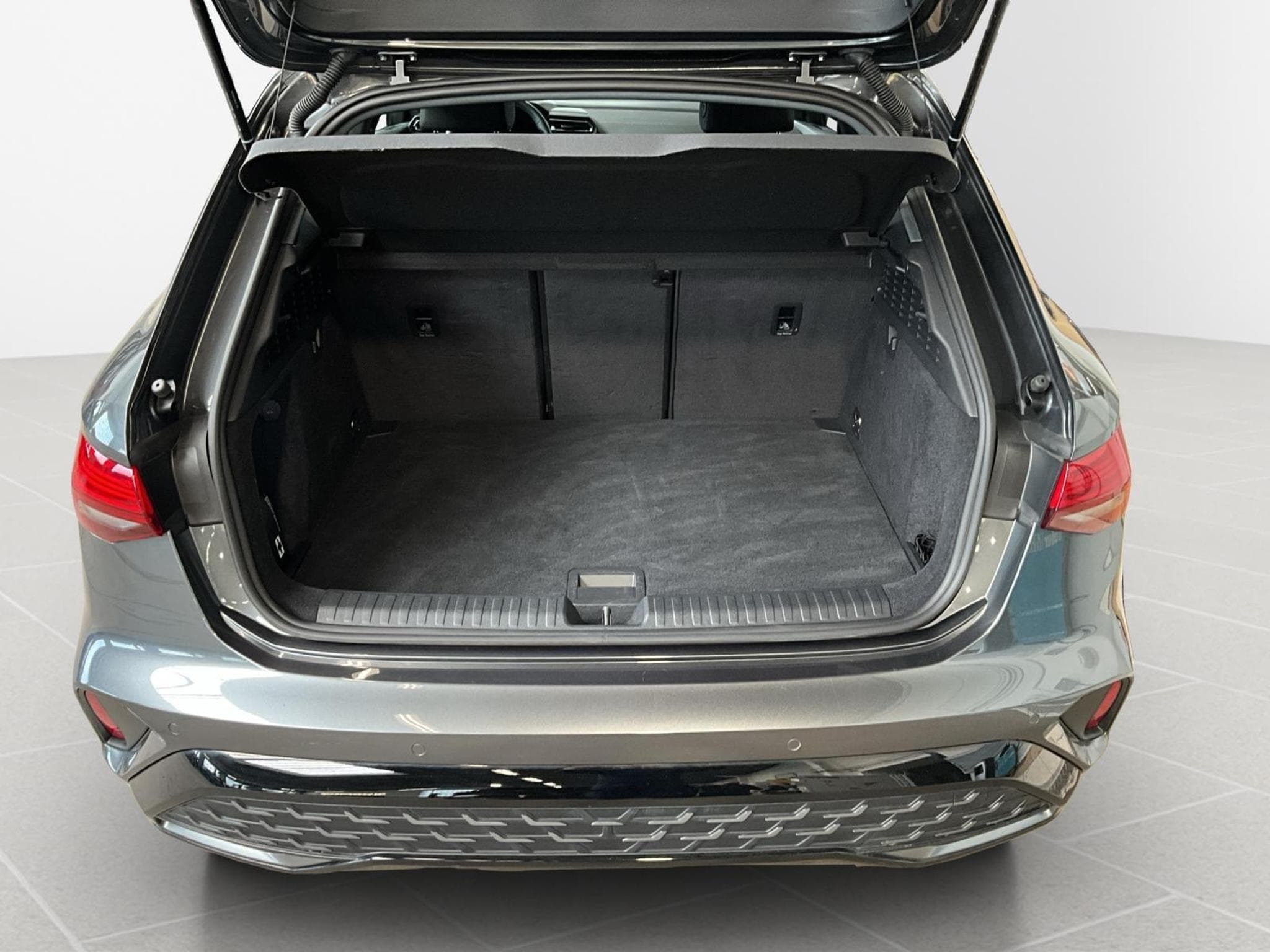 Audi A3 SB+S-line+35TFSI+S-Tronic+Led (2025) - Foto 16