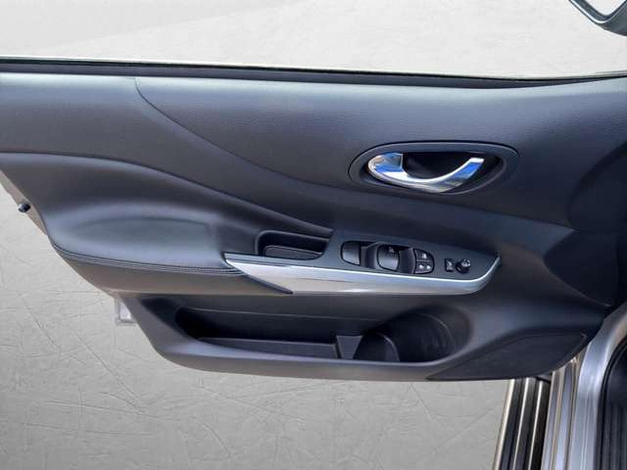 Nissan Navara N-Guard Double Cab 4x4/Rollo/AHK (2021) - Photo 14