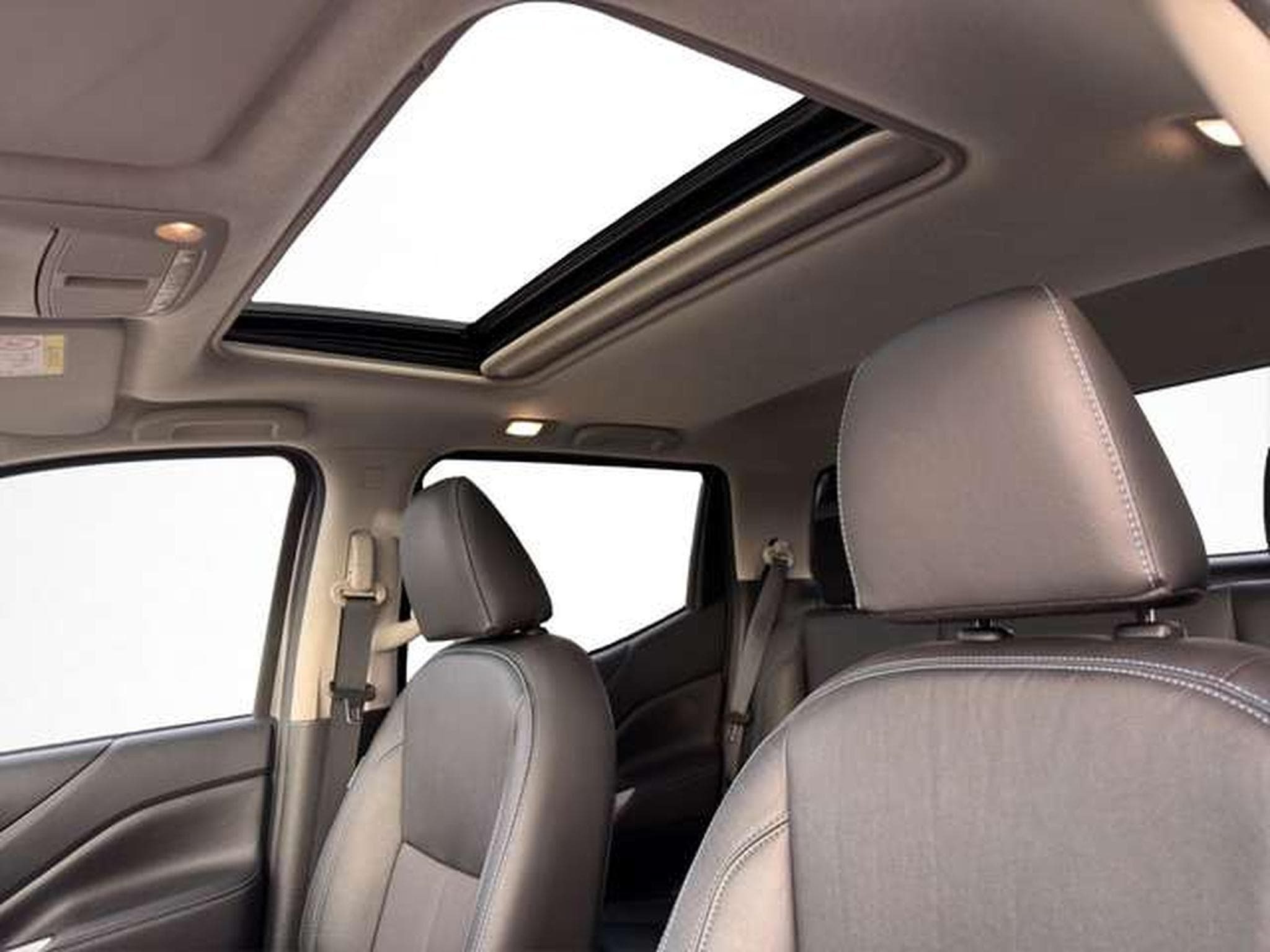 Nissan Navara N-Guard Double Cab 4x4/Rollo/AHK (2021) - Photo 23