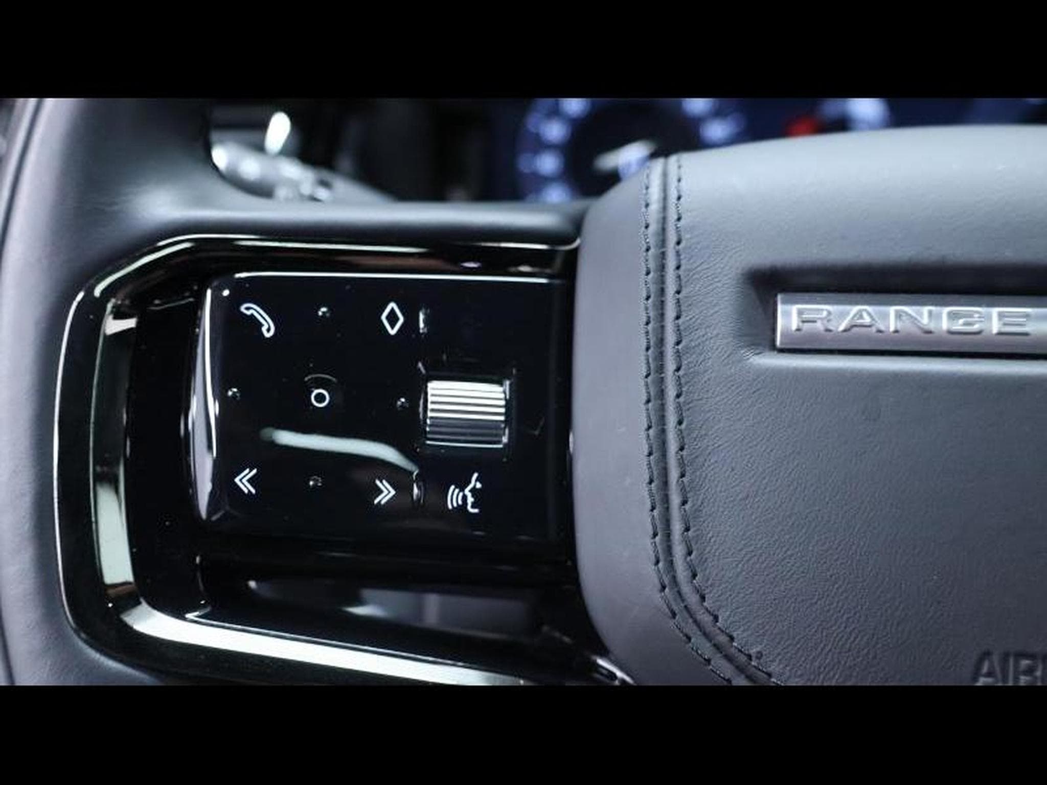 Land-Rover Range Rover Velar D200 Dynamic SE AWD Auto (2024) - Photo 17