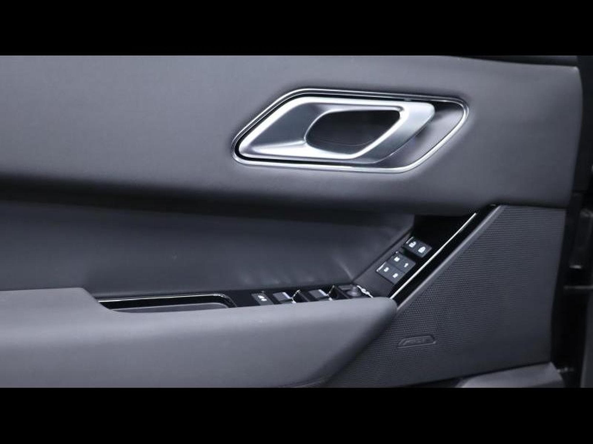 Land-Rover Range Rover Velar D200 Dynamic SE AWD Auto (2024) - Photo 24