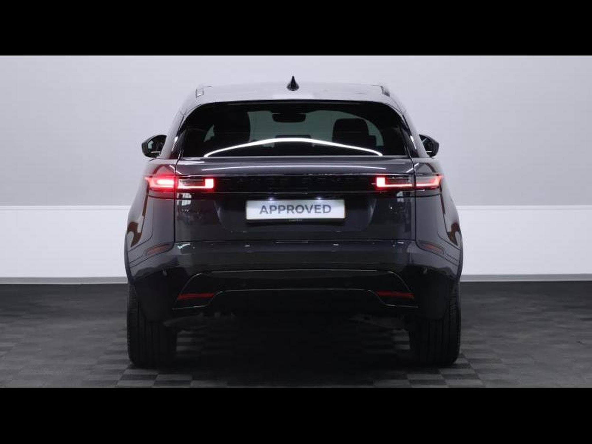 Land-Rover Range Rover Velar D200 Dynamic SE AWD Auto (2024) - Photo 6