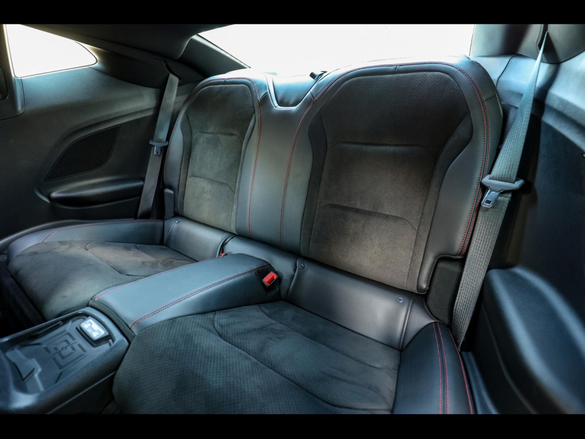 Chevrolet Camaro ZL1 6.2 V8 RWD - MANUAL 6 – SHOCK YELLOW (2020) - Photo 13