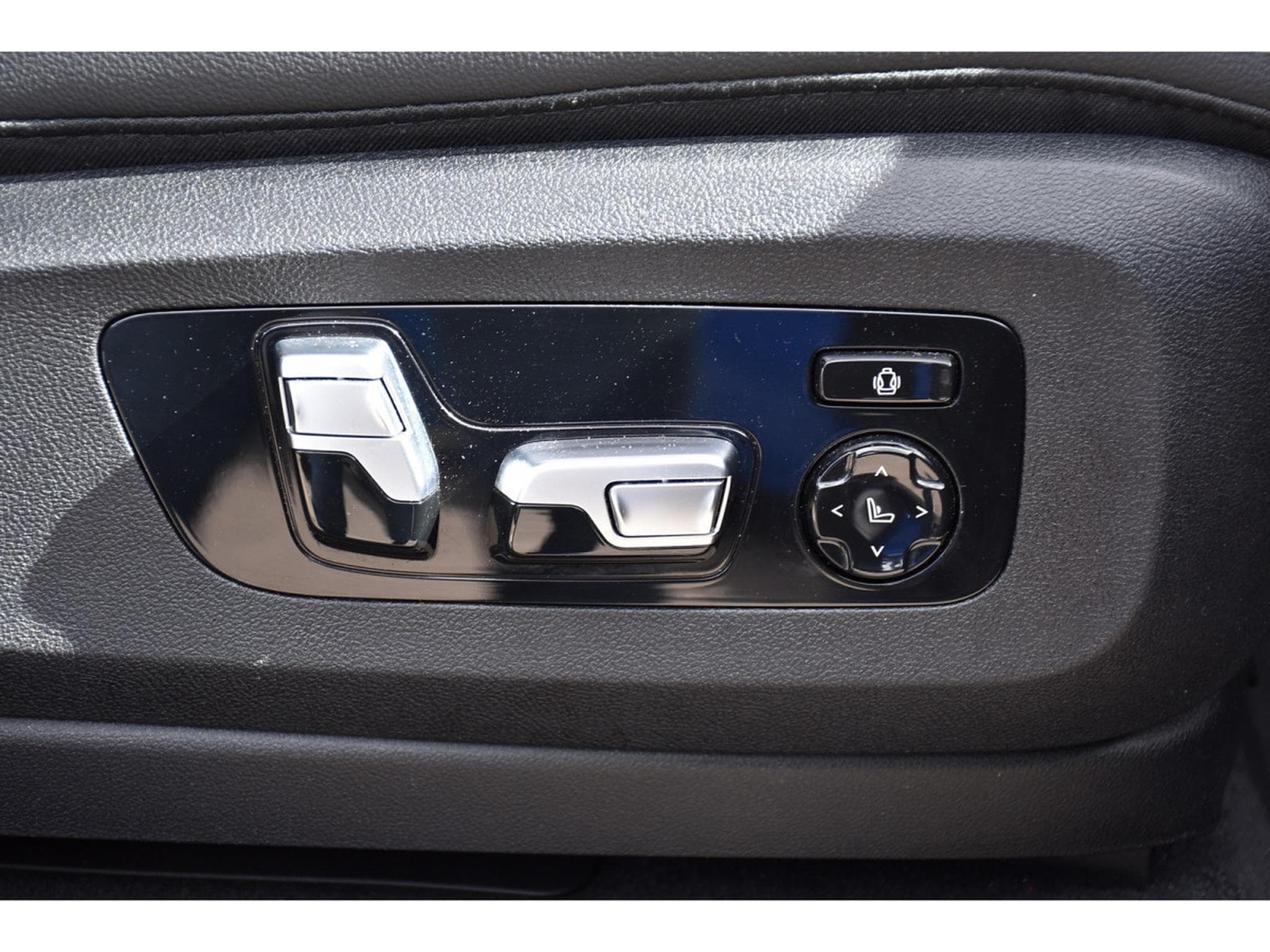 BMW X5 3.0AS xDrive45e SUSP PNEU CUIR MEM PANO ACC SIDE HUD (2022) - Photo 21