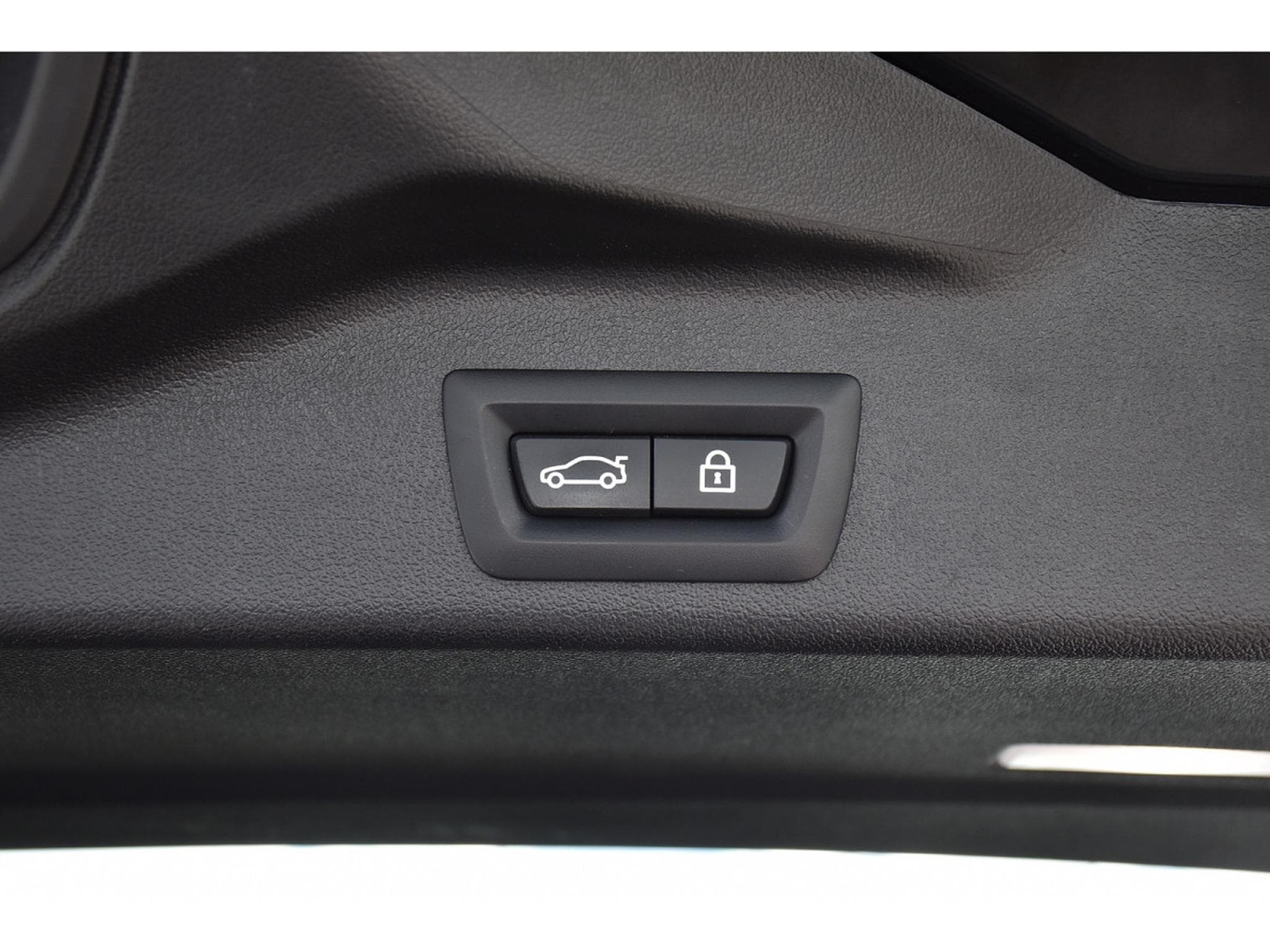 BMW X5 3.0AS xDrive45e SUSP PNEU CUIR MEM PANO ACC SIDE HUD (2022) - Photo 23