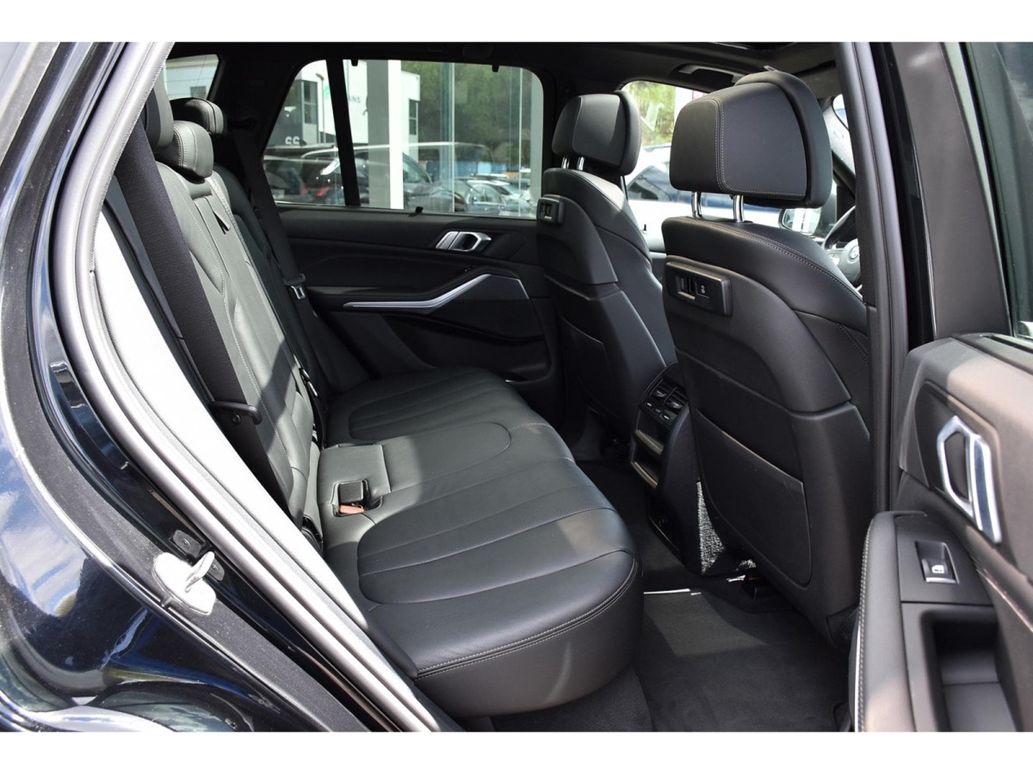 BMW X5 3.0AS xDrive45e SUSP PNEU CUIR MEM PANO ACC SIDE HUD (2022) - Photo 8