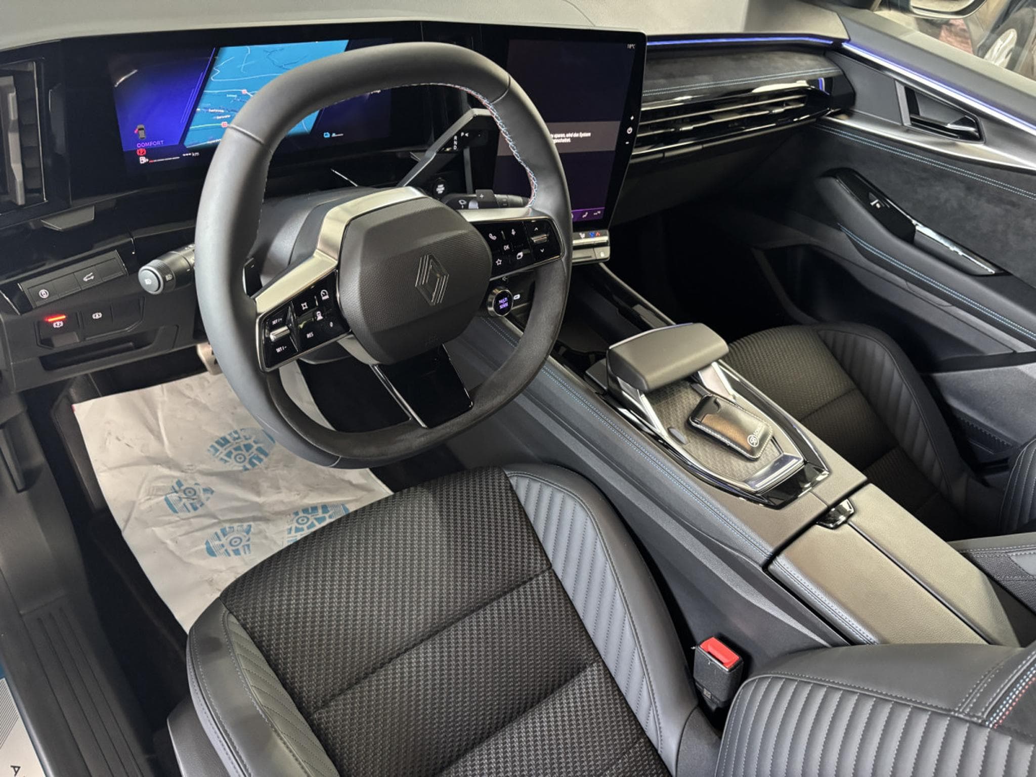 Renault Austral E-Tech Esprit Alpine Full Hybrid (2025) - Photo 10