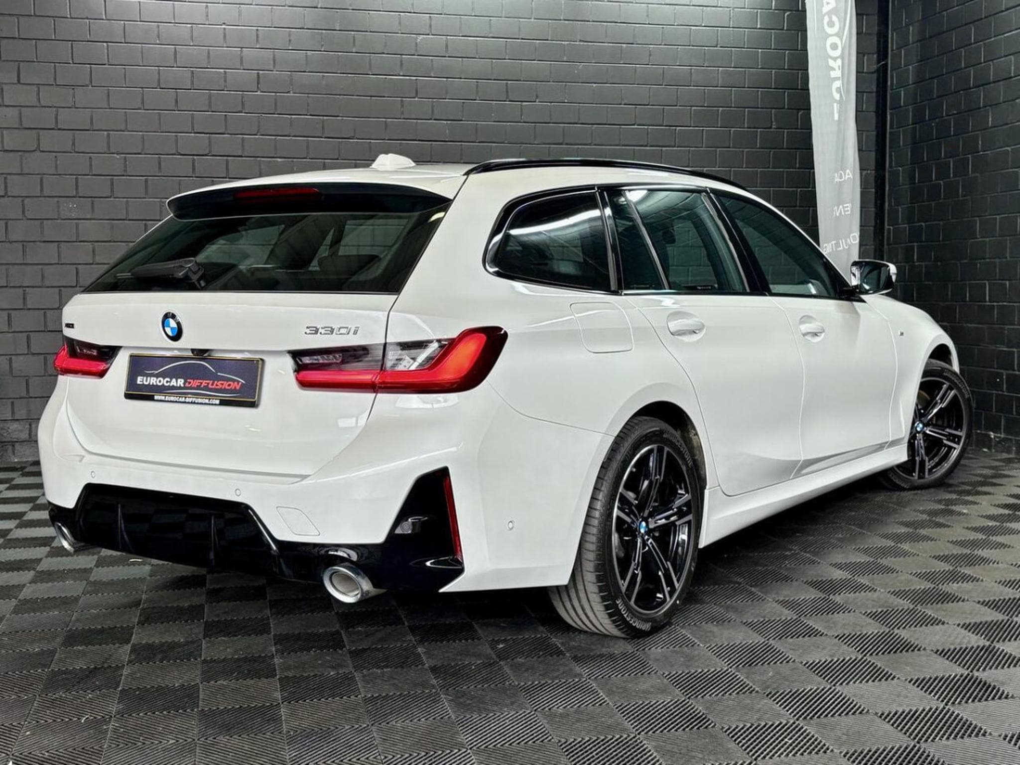 BMW 330 330i xDrive M-Sport Touring 245CV *Hayon*ACC*Sièges chauffan (2024) - Photo 6