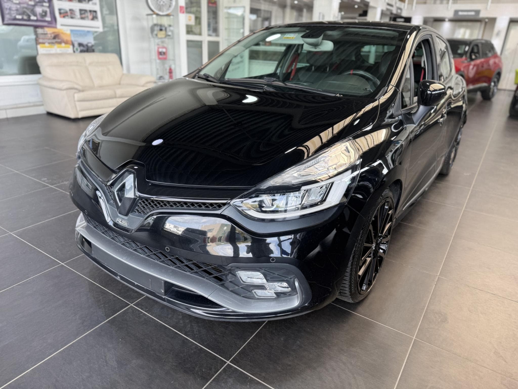 Renault Clio RS TCE 220 EDC TROPHY (2017) - Photo 1