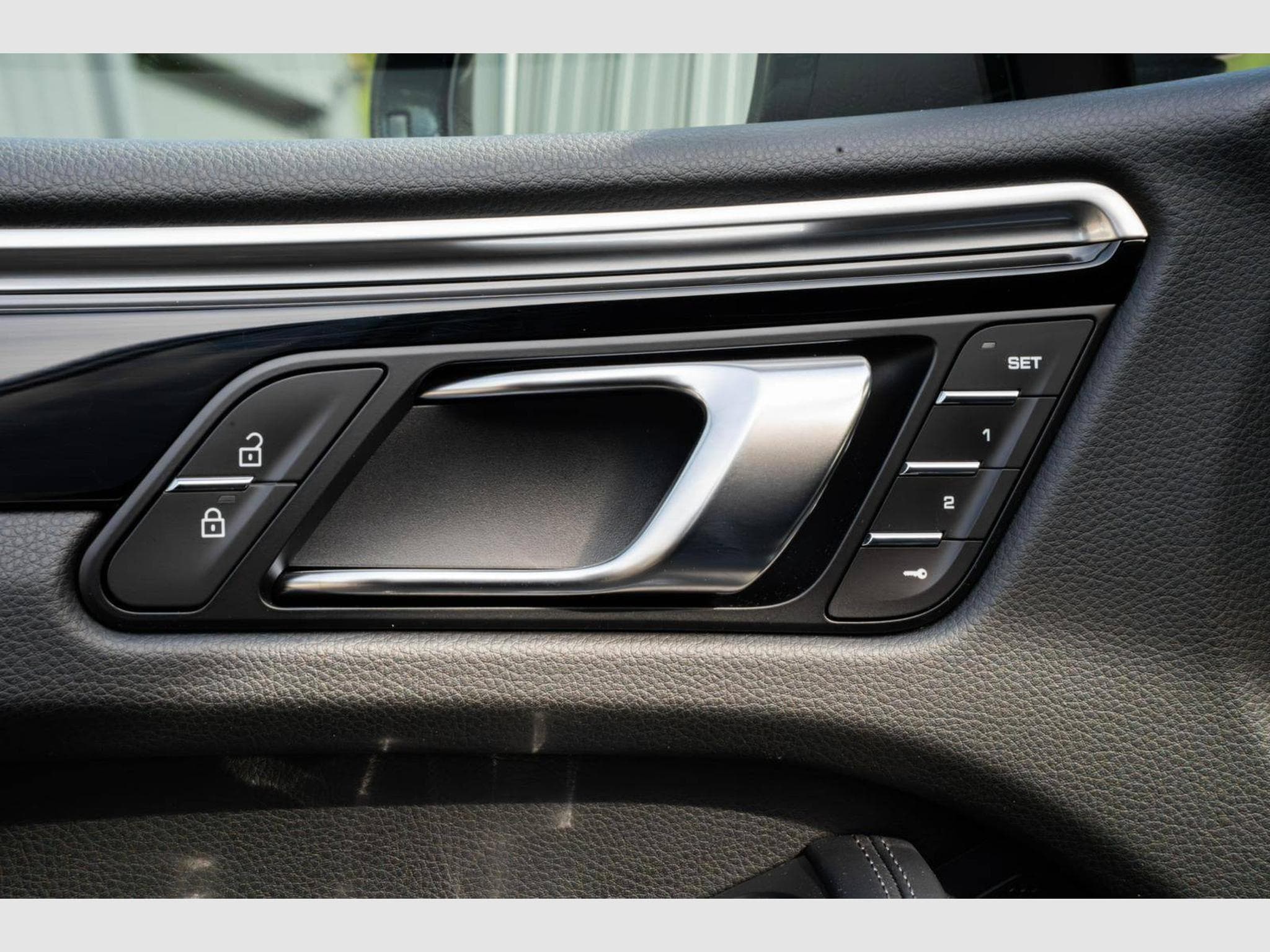 Porsche Macan S 3.0 V6 354ch – suivi 100% Porsche, très belle configuratio (2019) - Photo 31