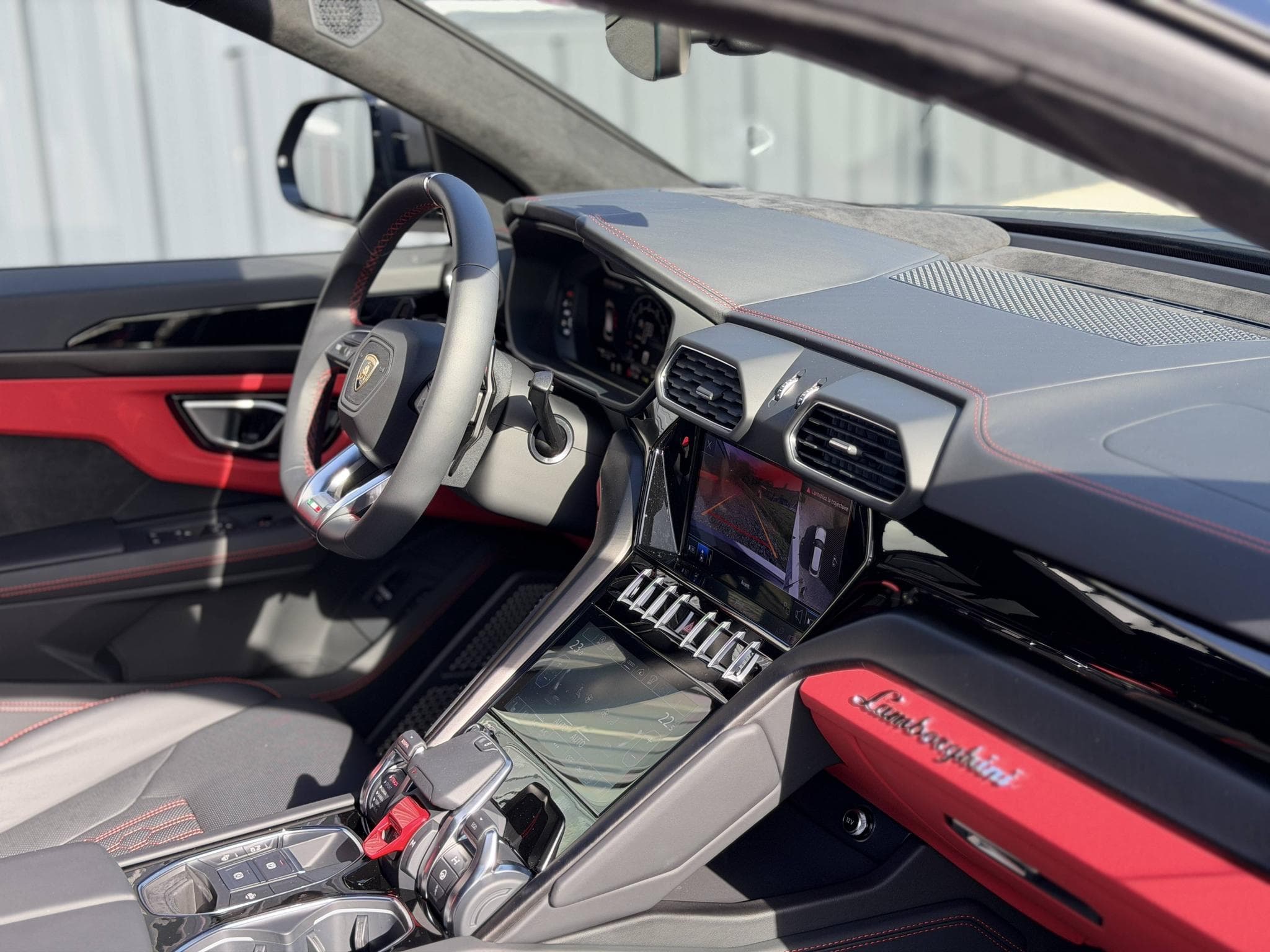 Lamborghini  Urus S V8 4.0L 666CH – Configuration exceptionnelle noir mat – 1è (2025) - Photo 38