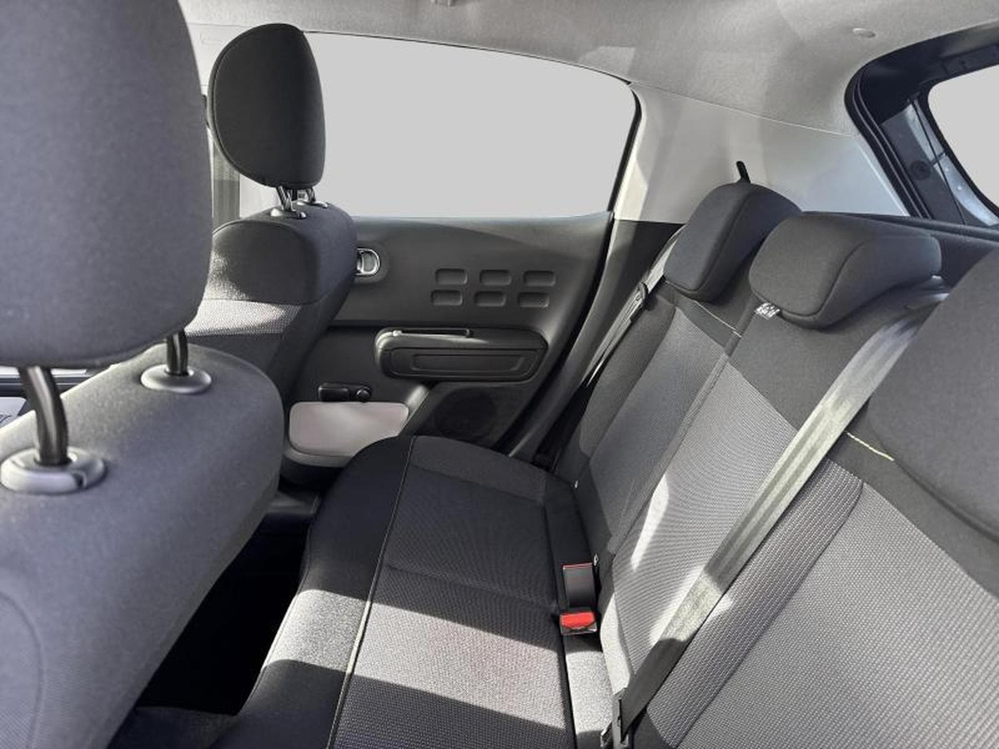 Citroen C3 C-Series (2023) - Photo 12