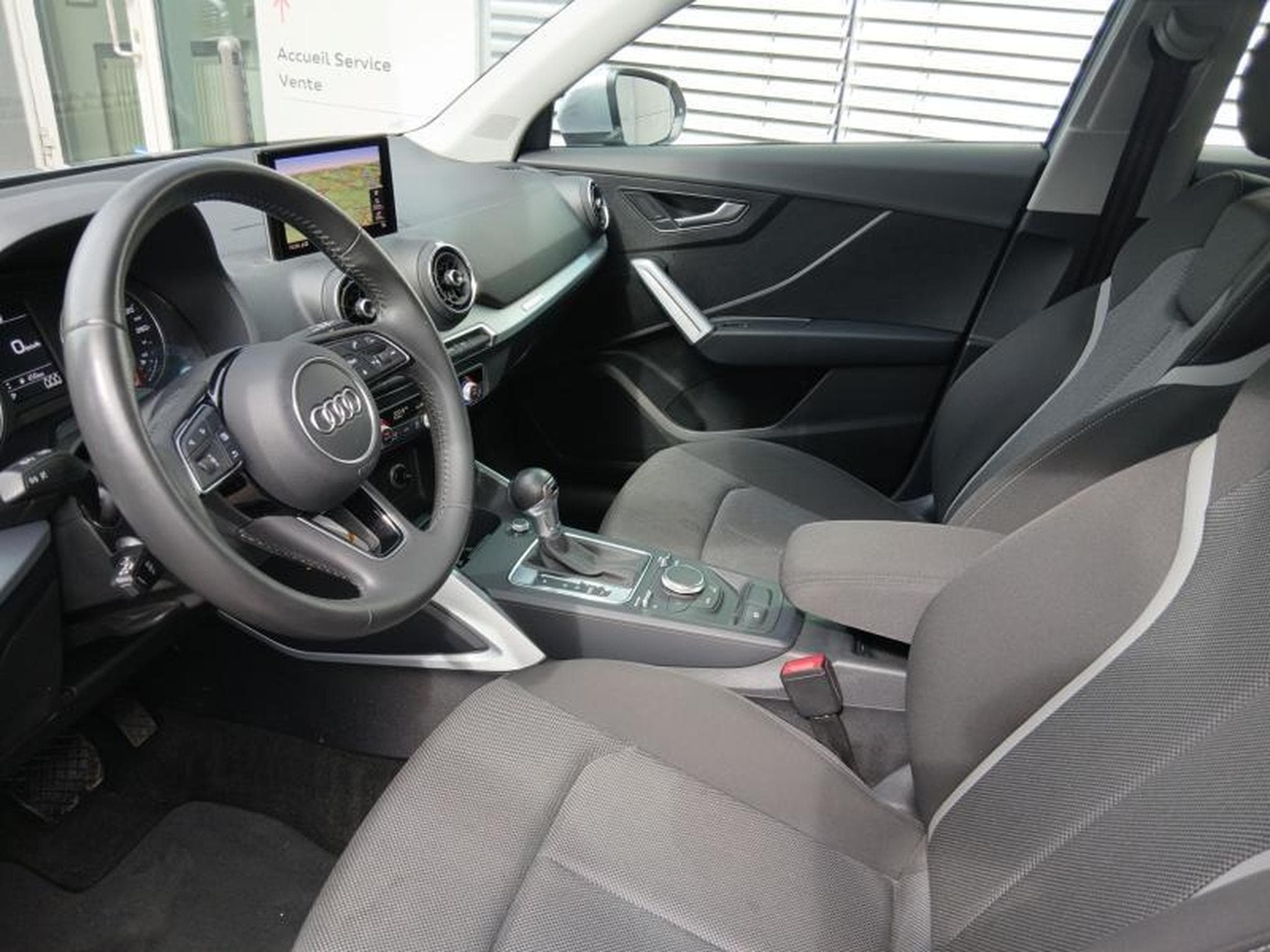 Audi Q2 sport 35 TDI quattro s-tronic (2019) - Photo 9