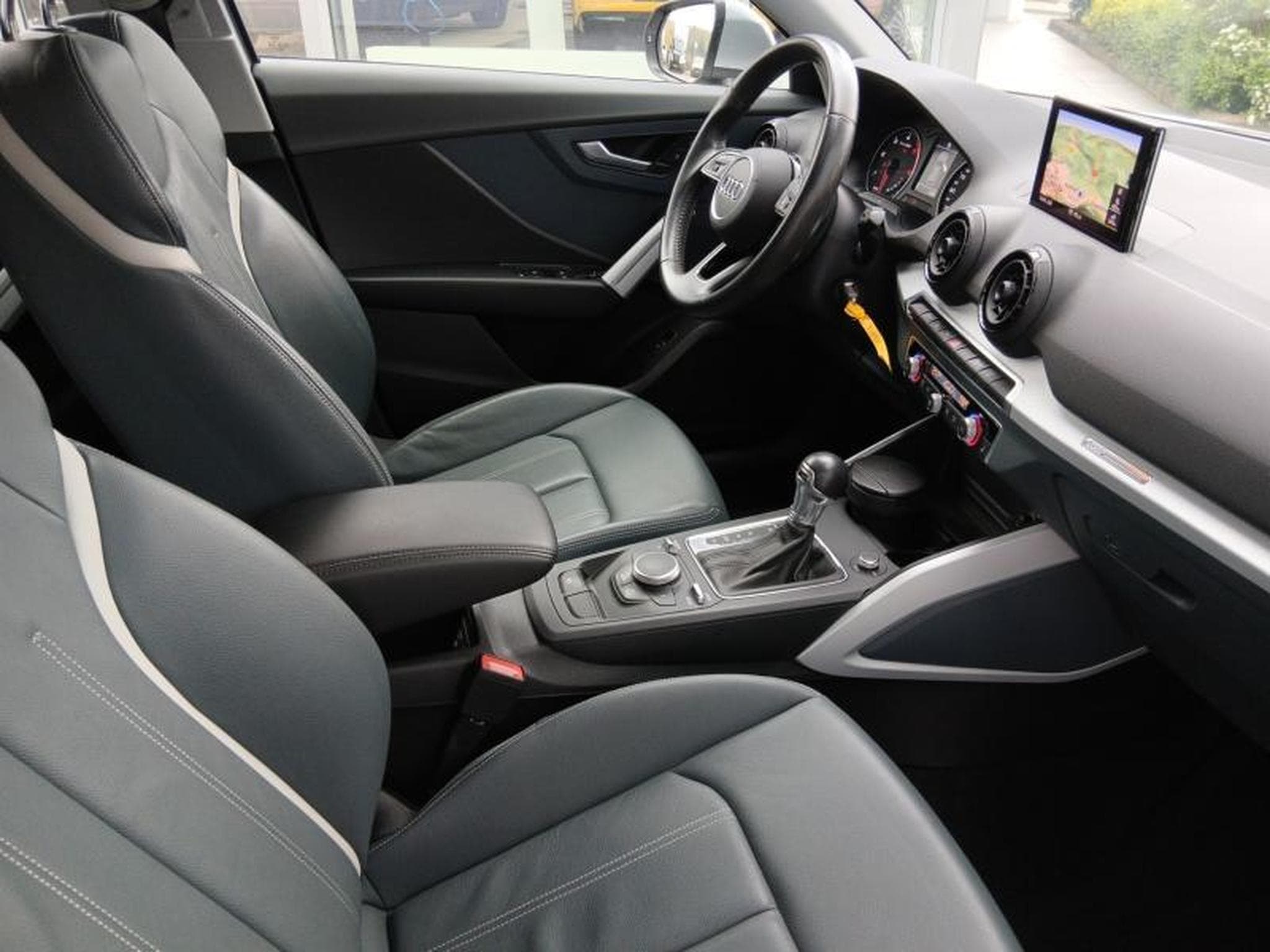 Audi Q2 design 1.6 TDI s-tronic (2019) - Photo 10