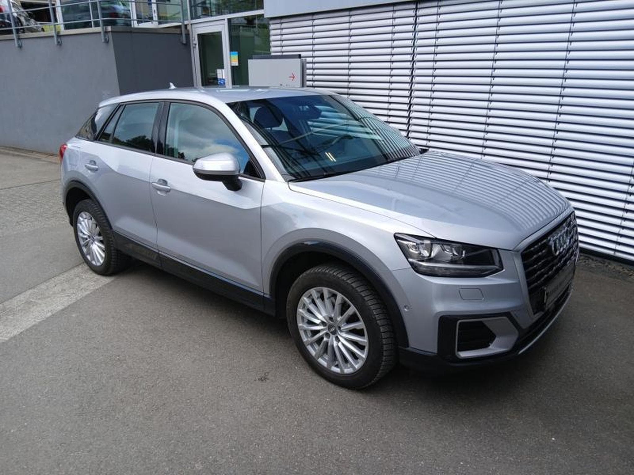 Audi Q2 design 1.6 TDI s-tronic (2019) - Photo 5