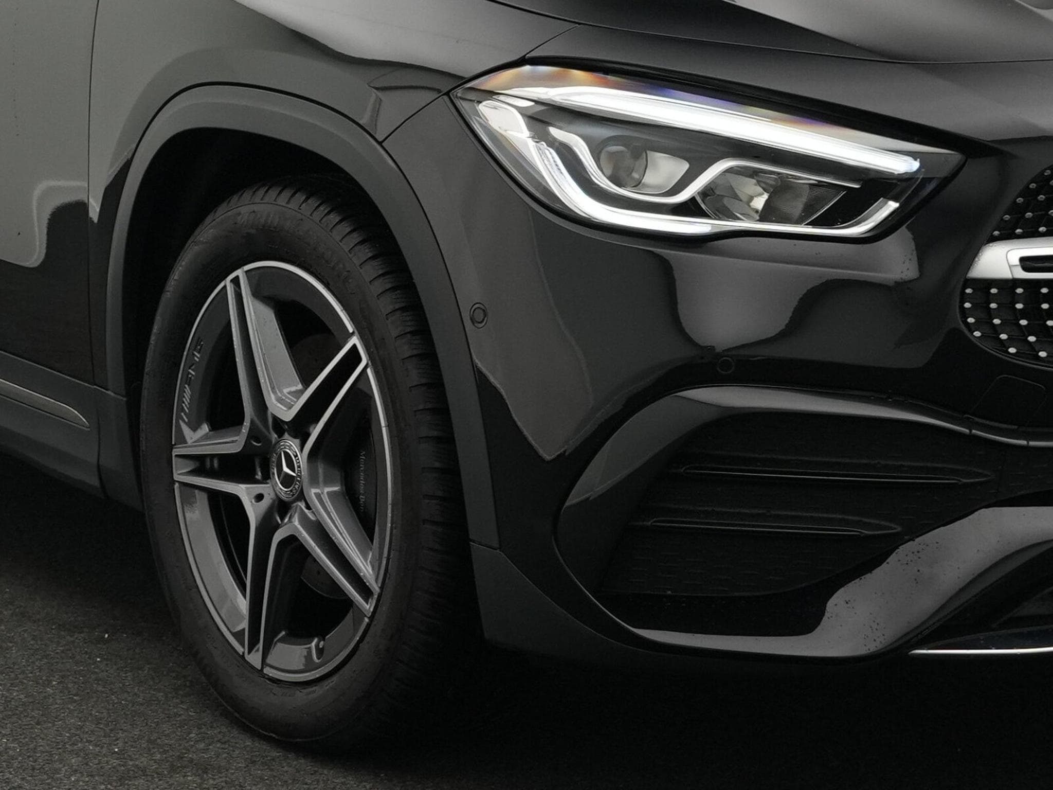 Mercedes GLA 200 d AMG-Line LED+360°+Totw+Apple (2020) - Foto 7