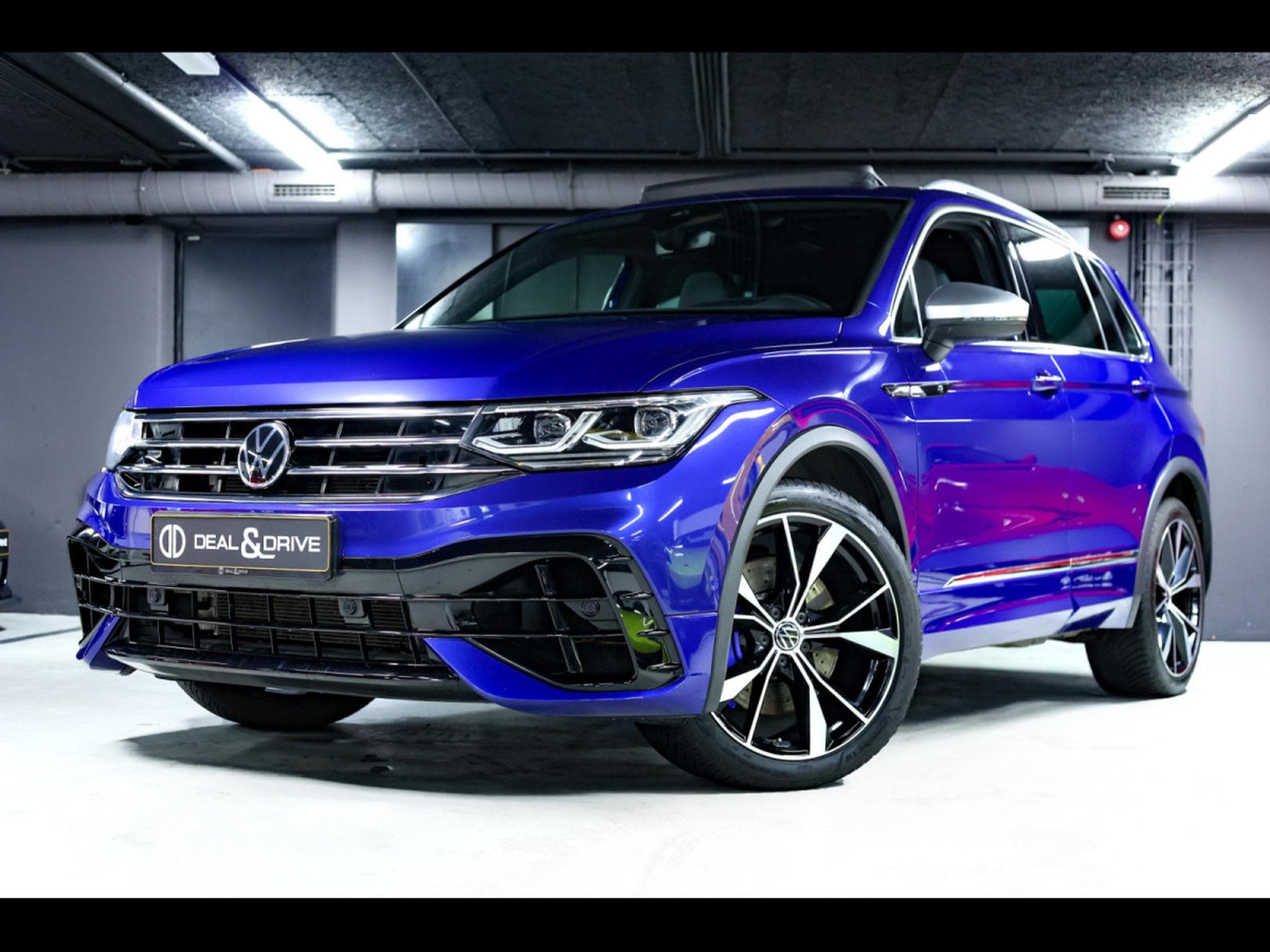 VW Tiguan 2.0 TSI 320 R 4MOTION – LAPIZ BLUE (2021) - Foto 1