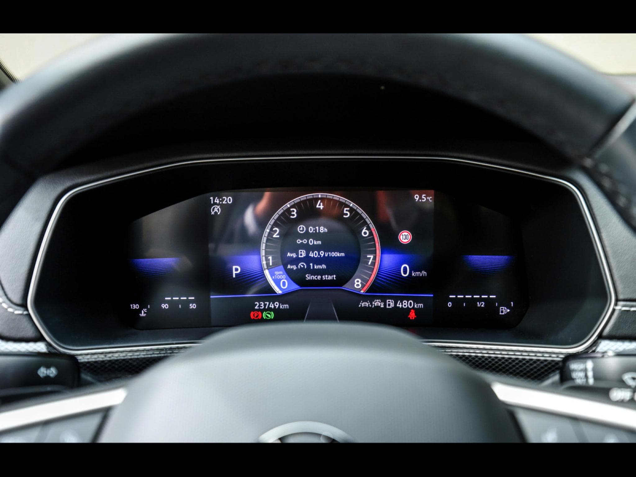 VW T-Cross 1.5 TSI 150 DSG R-LINE (2024) - Photo 21