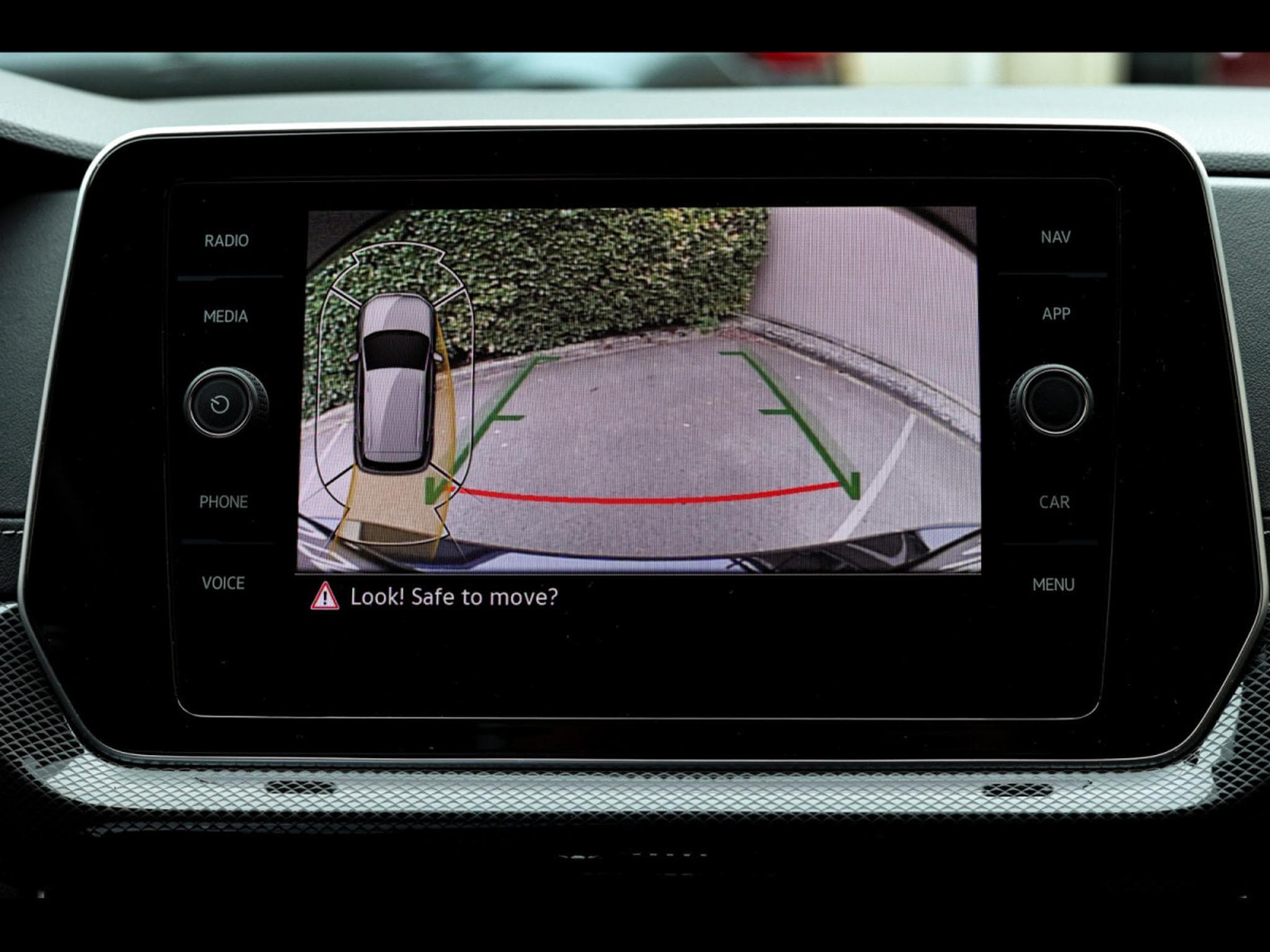 VW T-Cross 1.5 TSI 150 DSG R-LINE (2024) - Photo 22