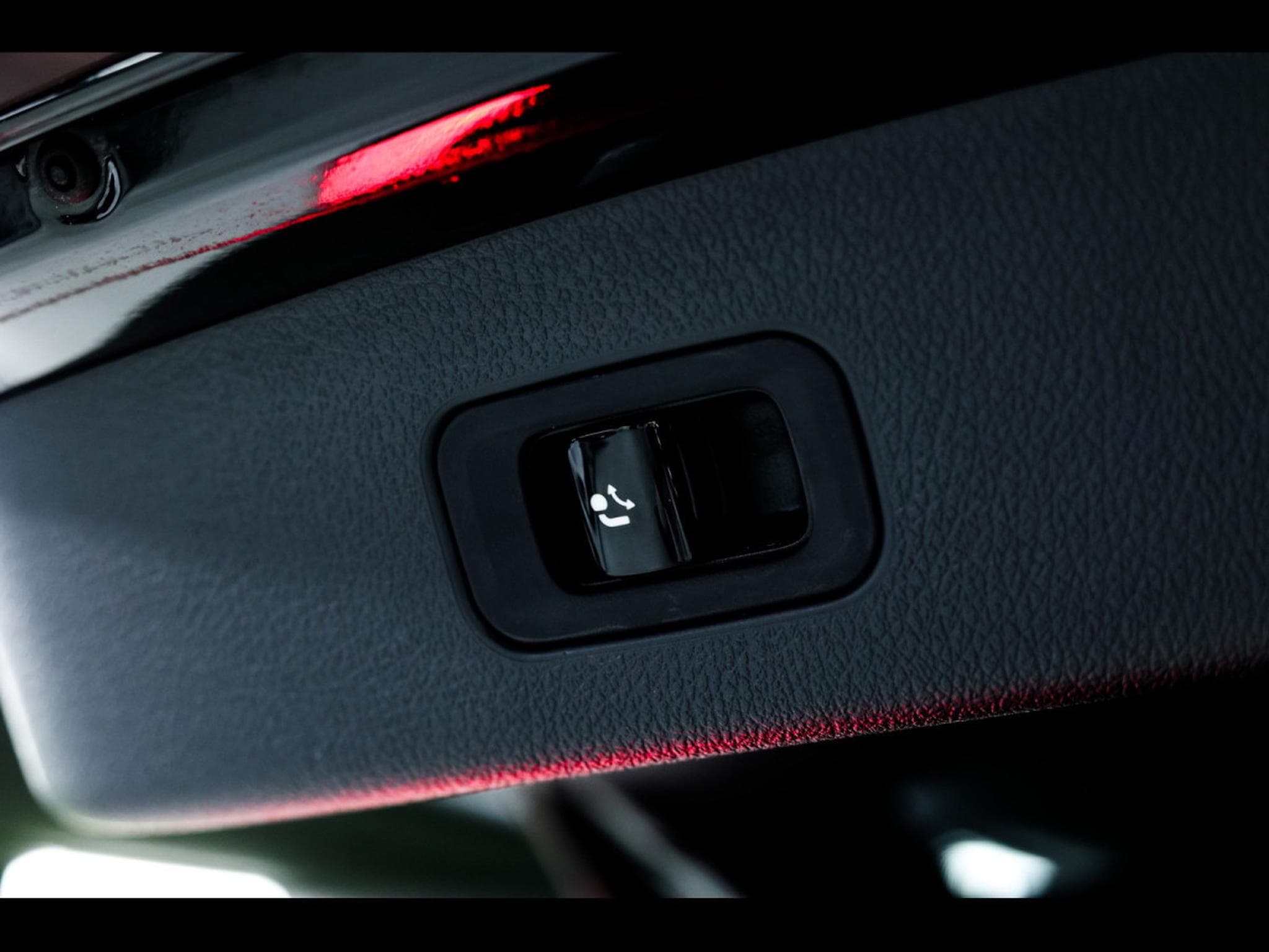 Mercedes GLC 300 DE AMG LINE 4MATIC – PACK PREMIUM PLUS (2023) - Photo 16