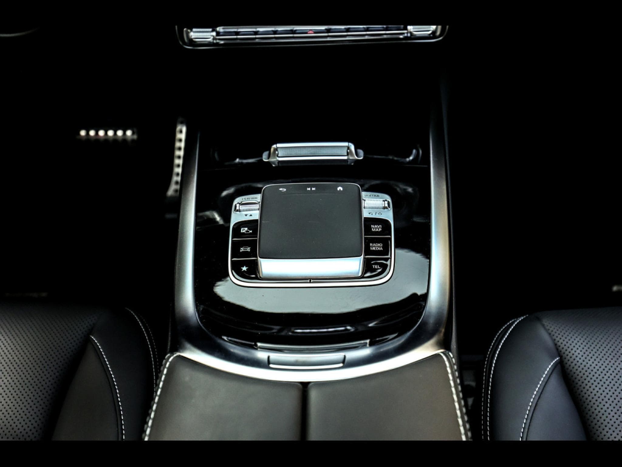 Mercedes G 63 AMG (FACELIFT) PACK NIGHT - OBSIDIANSCHWARZ (2025) - Photo 18