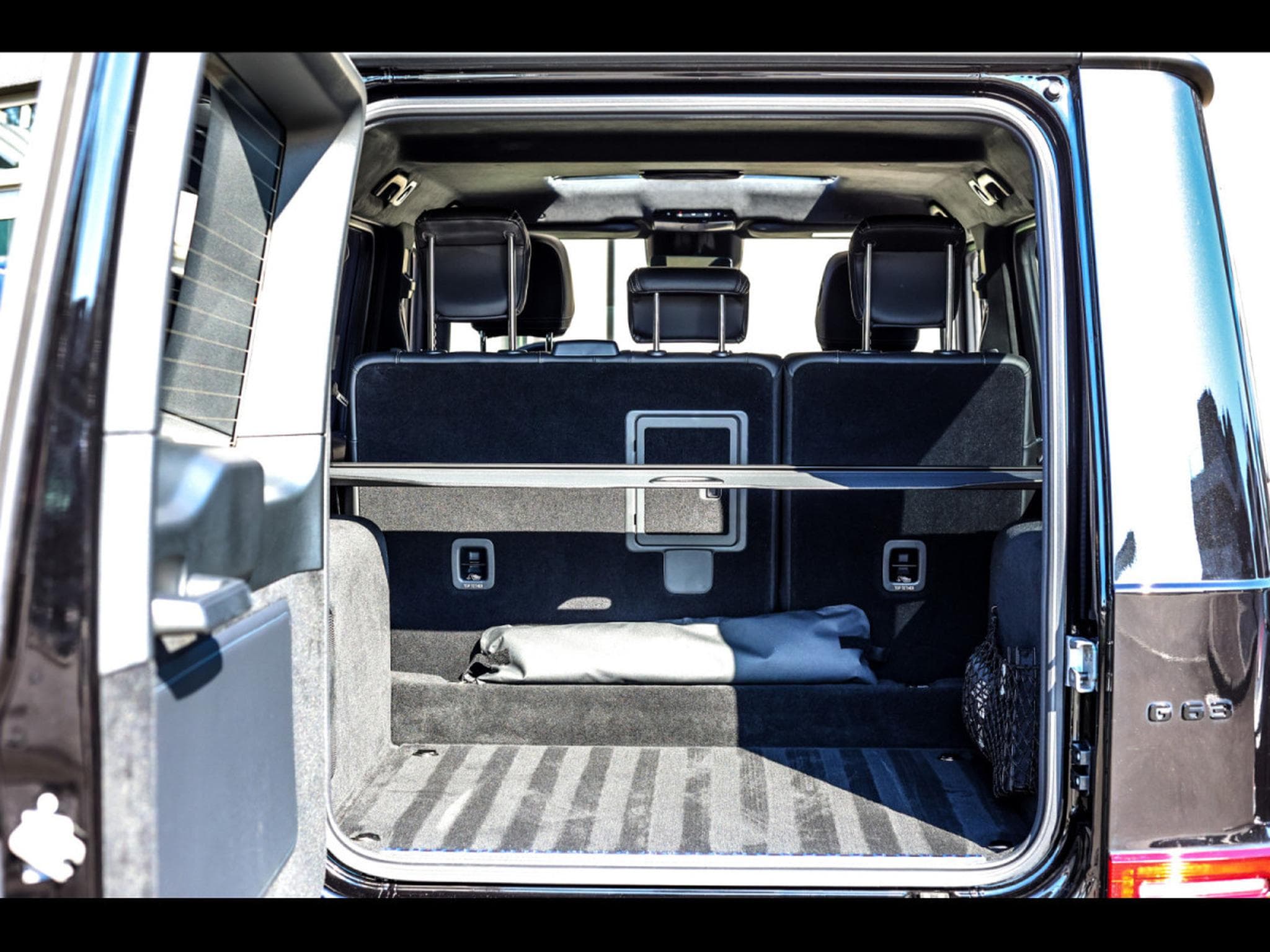 Mercedes G 63 AMG (FACELIFT) PACK NIGHT - OBSIDIANSCHWARZ (2025) - Photo 15