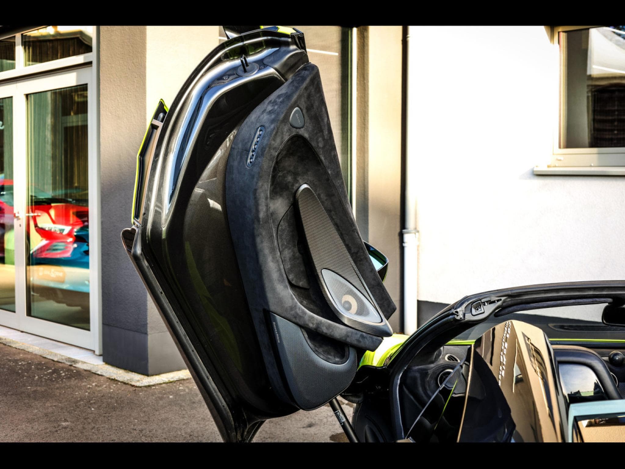 McLaren 600LT 3.8 V8 600 – PPF - LIME GREEN ELITE PAINT (2020) - Photo 7