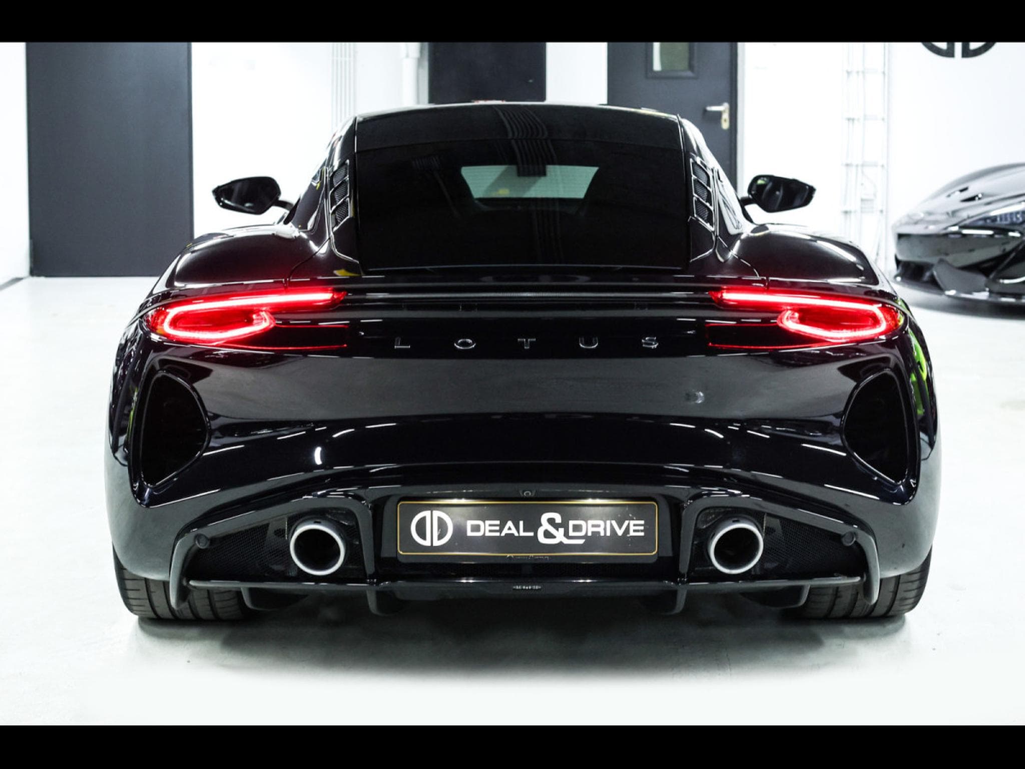 Lotus Emira I4 DCT FIRST EDITION (2024) - Photo 4