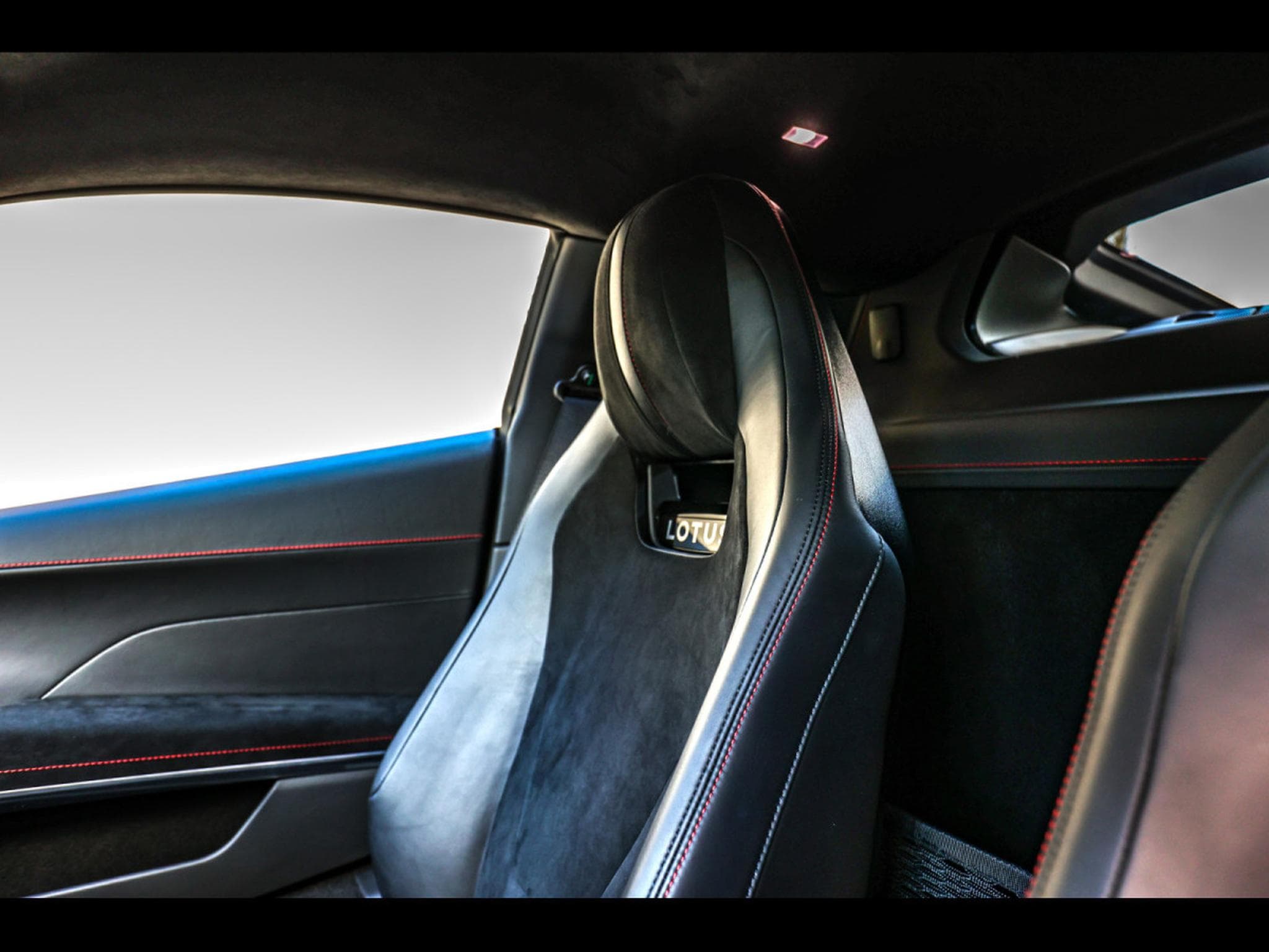 Lotus Emira COUPE 3.5 V6 FIRST EDITION DCT – ROUGE MAGMA (2023) - Photo 20