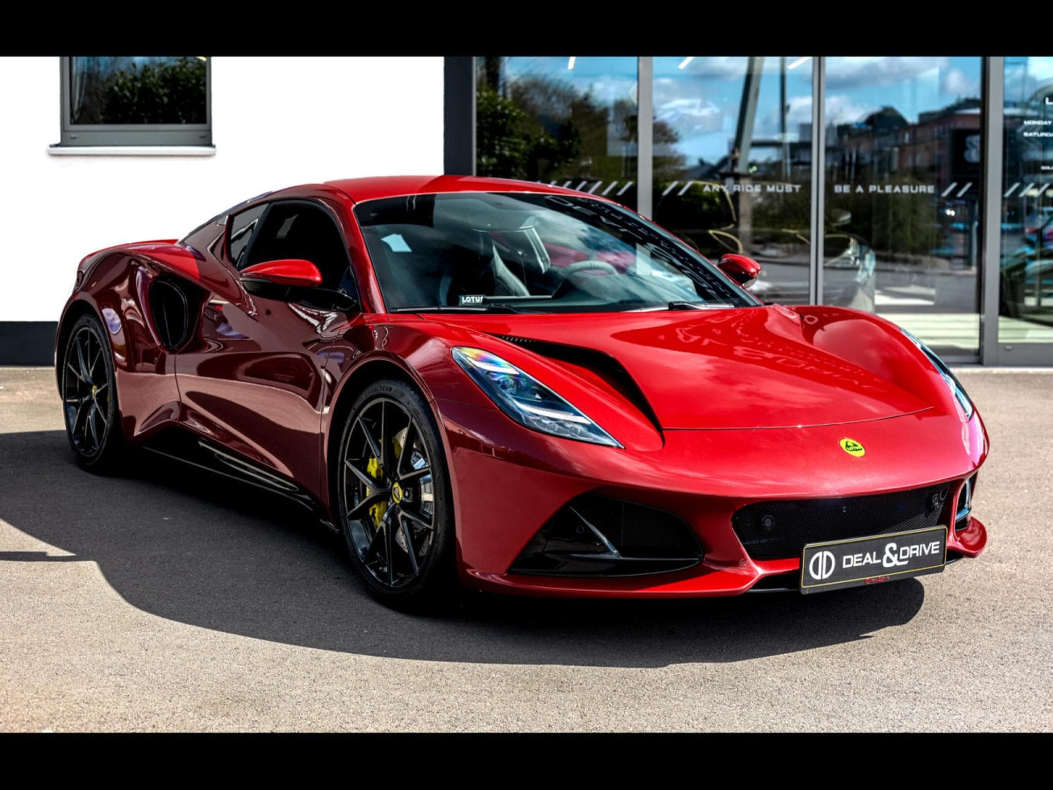 Lotus Emira COUPE 3.5 V6 FIRST EDITION DCT – ROUGE MAGMA (2023) - Photo 6