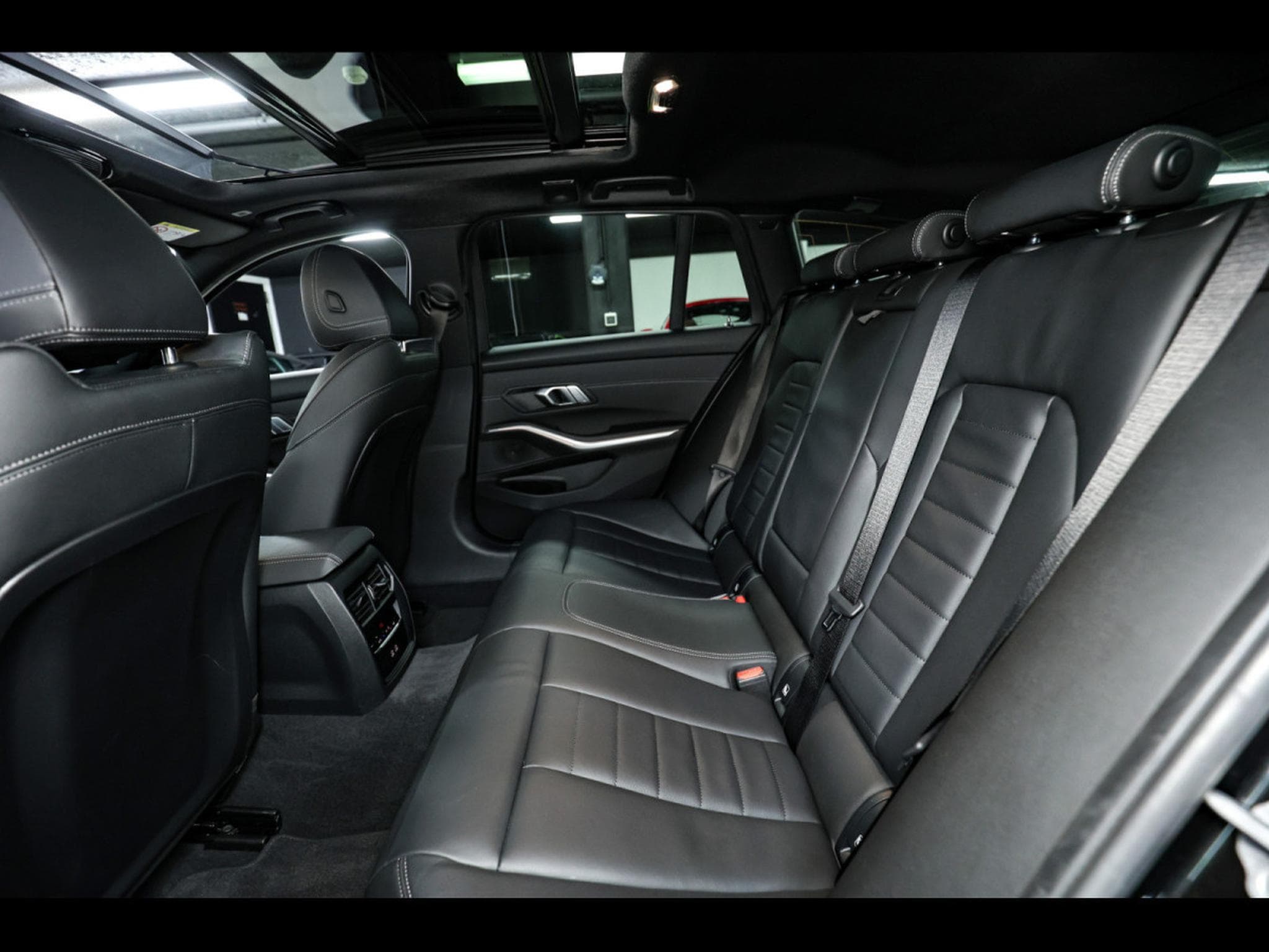 BMW M340 TOURING XDRIVE - BLACK SAPPHIRE METALLIC - WARRANTY 11/2028 (2024) - Photo 12