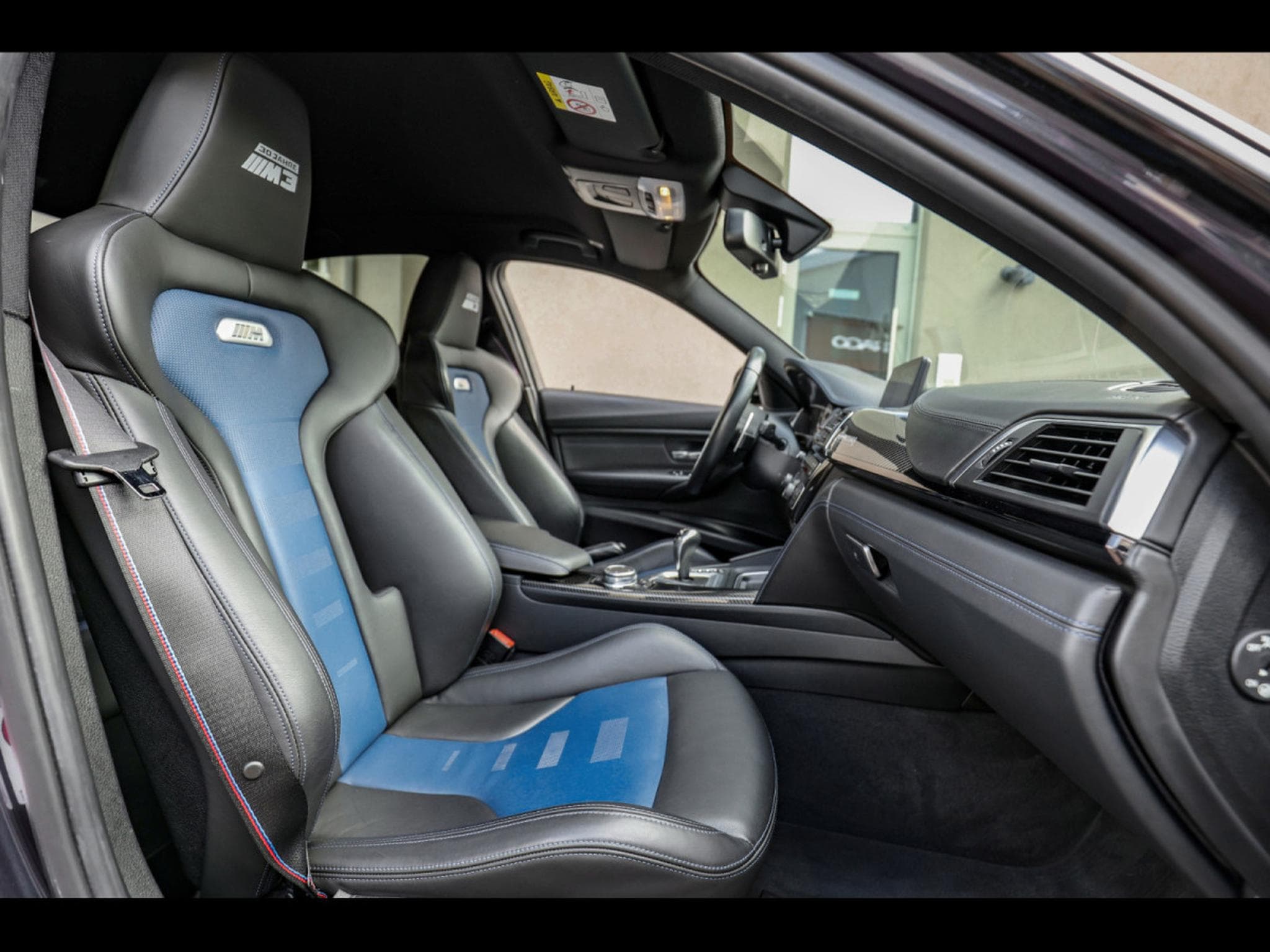 BMW M3 COMPETITION (F80) 30 JAHRE EDITION 1 OF 500 - IMMAT FR. (2016) - Photo 17