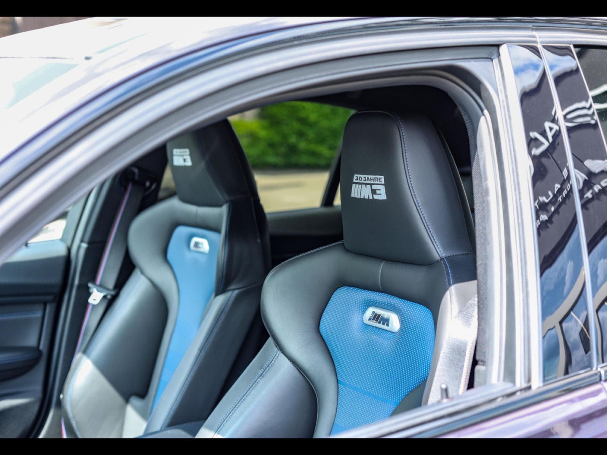 BMW M3 COMPETITION (F80) 30 JAHRE EDITION 1 OF 500 - IMMAT FR. (2016) - Photo 20