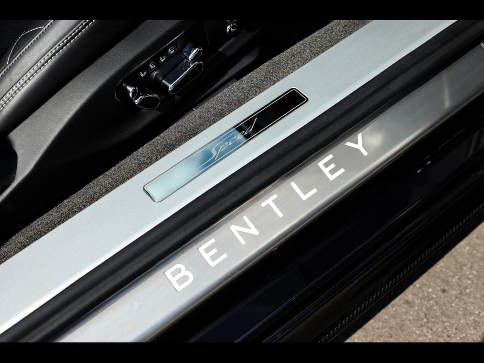 Bentley Continental GT Speed III 6.0 W12 659 - BLACKLINE - DARK SAPPHIRE (2022) - Photo 21