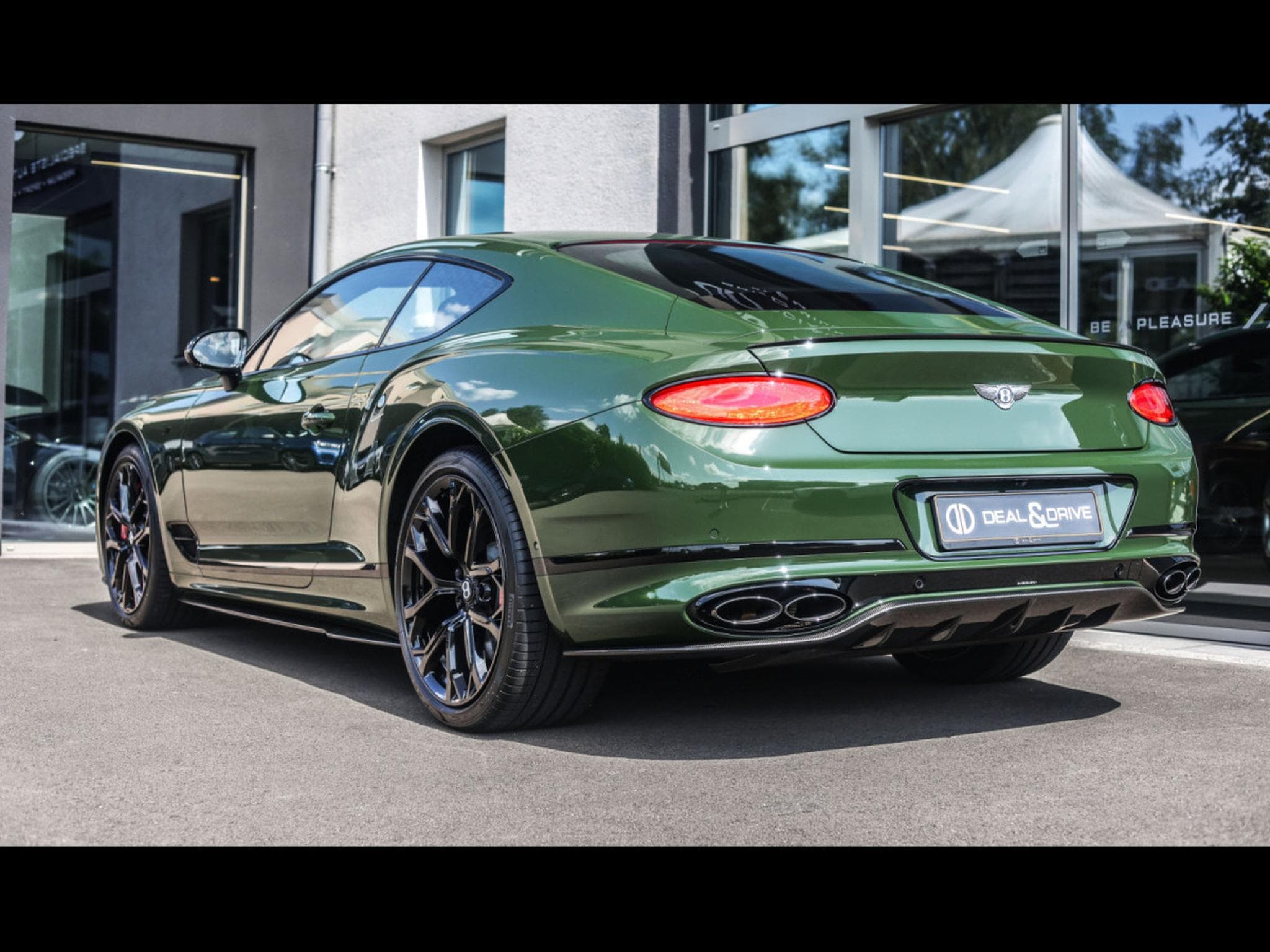 Bentley Continental GT III S V8 COUPE – BRITISH RACING GREEN 4 - CARBON EXTERIOR PA (2023) - Photo 3