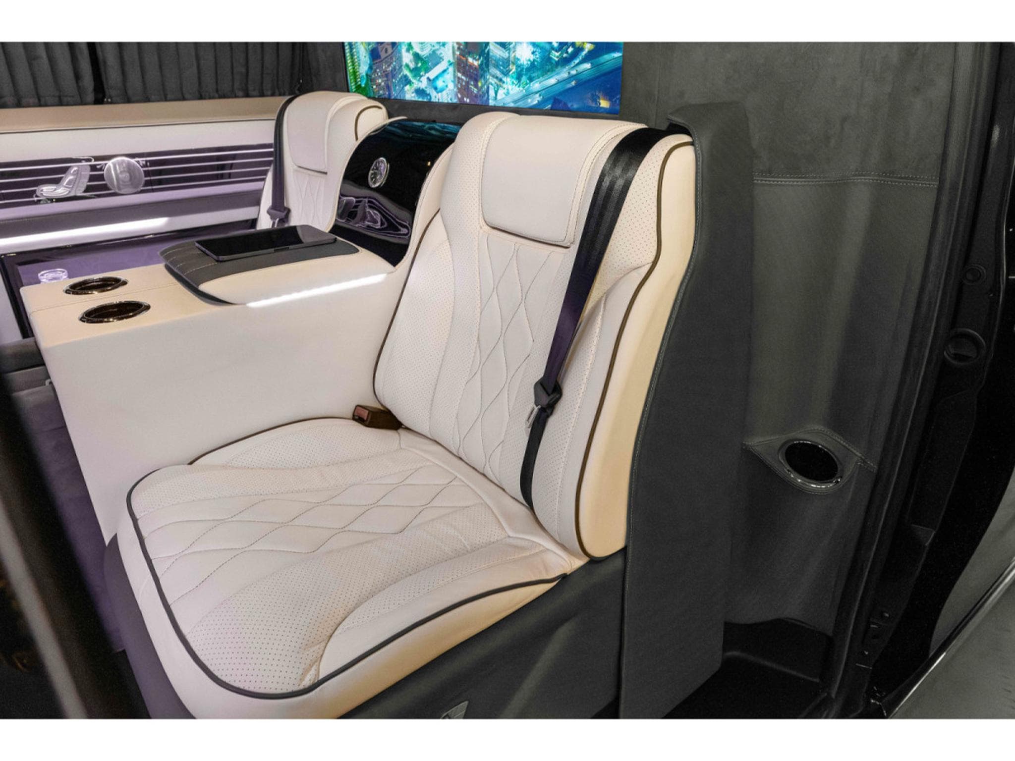 Mercedes V 300 V300 D VIP LANG MAYBACH/PANO/*FULL* (2025) - Foto 13
