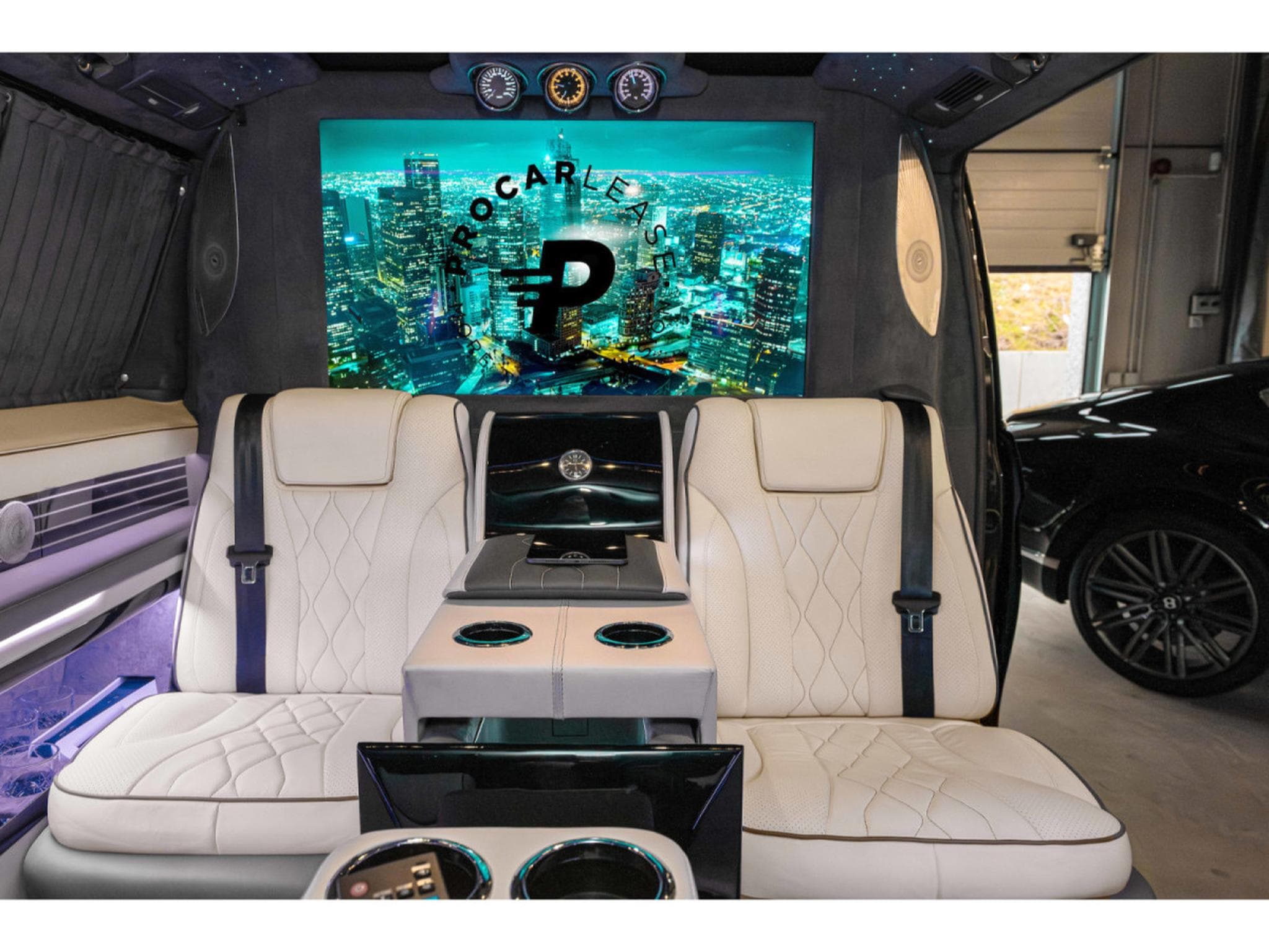 Mercedes V 300 V300 D VIP LANG MAYBACH/PANO/*FULL* (2025) - Foto 6