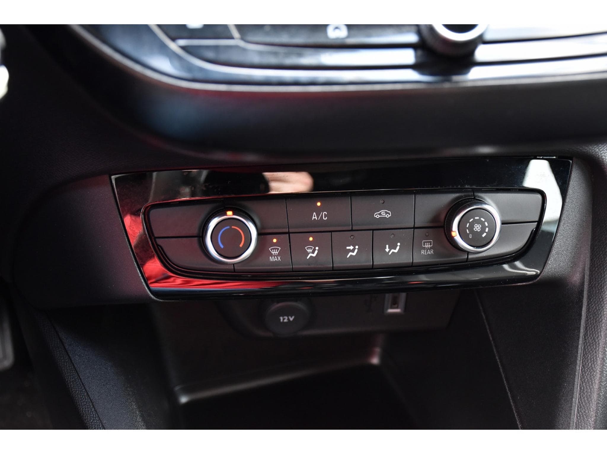 Opel Corsa 1.2 Turbo GS REGUL LANE SIDE CAM NEUVE (2025) - Foto 15