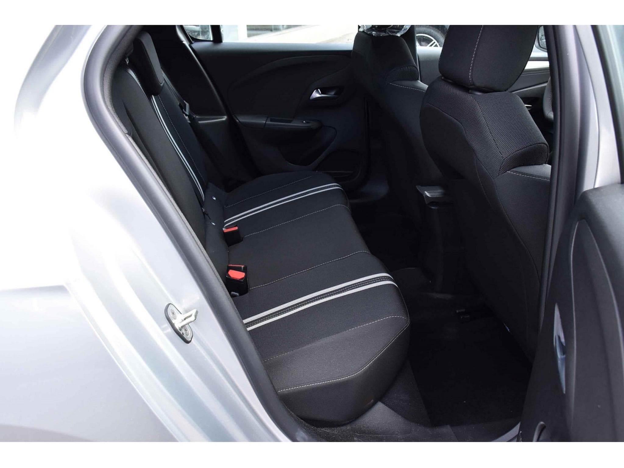 Opel Corsa 1.2 Turbo GS REGUL LANE SIDE CAM NEUVE (2025) - Foto 8