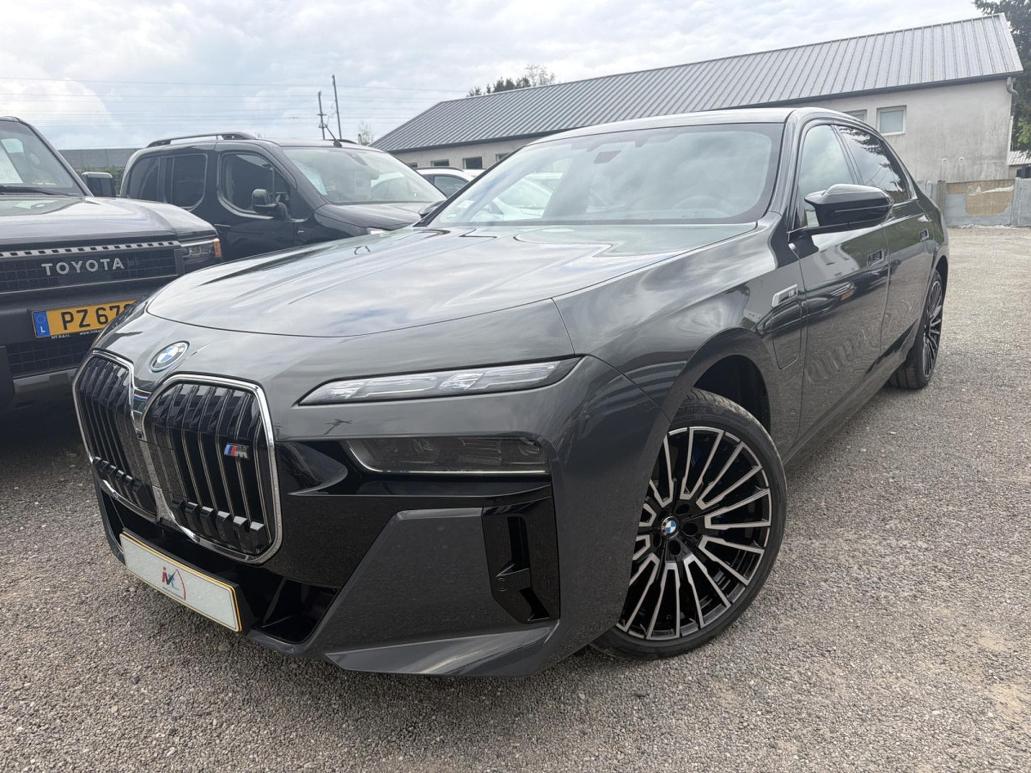 BMW M760 M760E XDRIVE (2026) - Photo 1