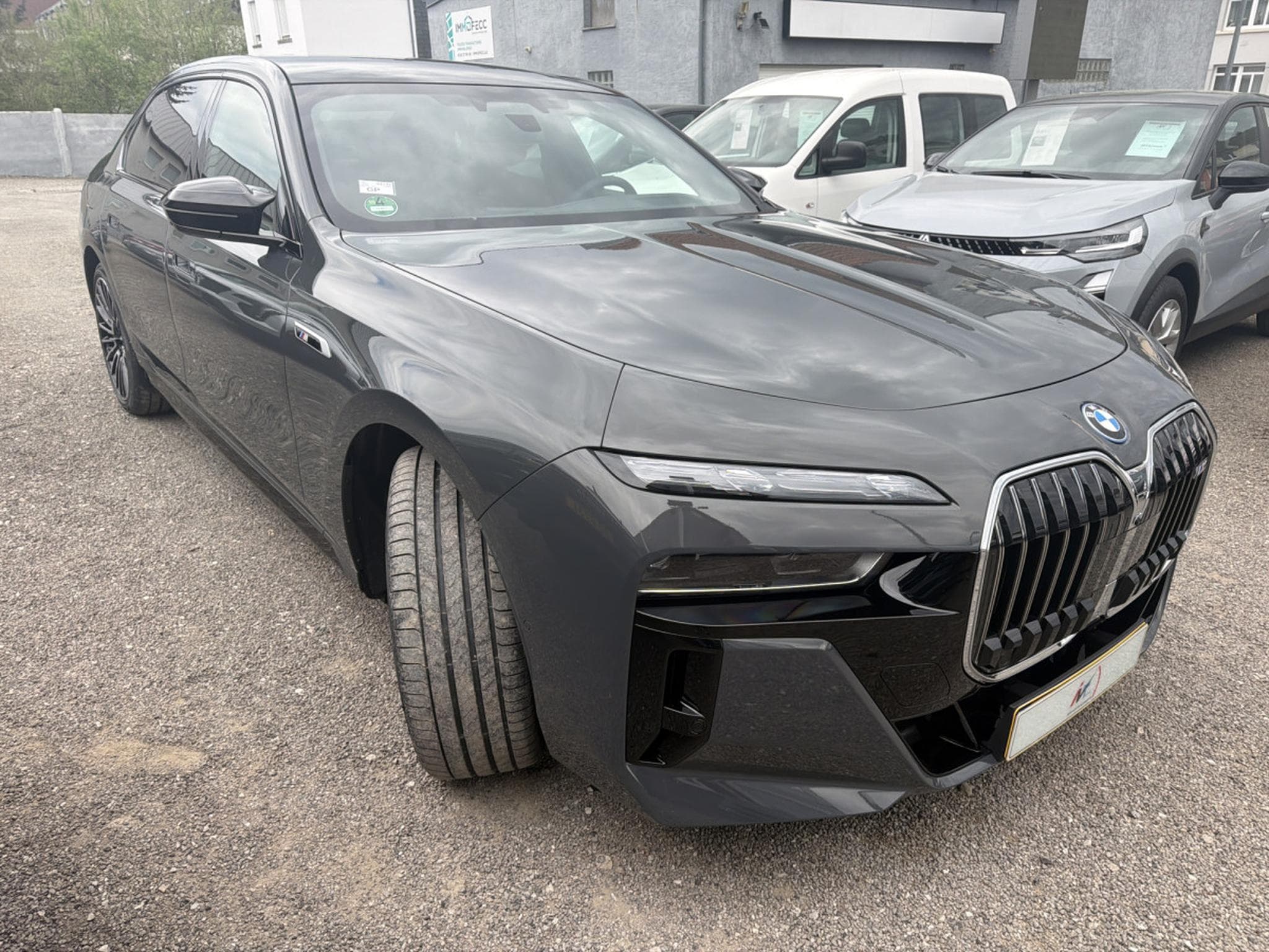 BMW M760 M760E XDRIVE (2026) - Photo 3