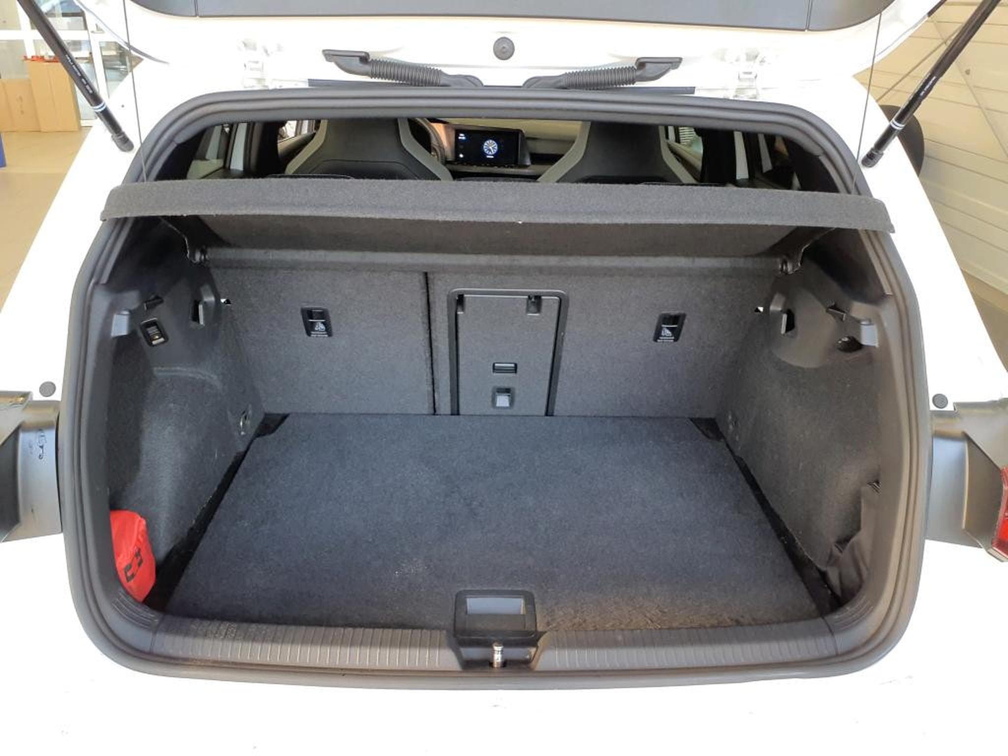 VW Golf GTD 2.0 TDI DSG7 200 CV *PANO* MATRIX * HARMAN * (2023) - Foto 16