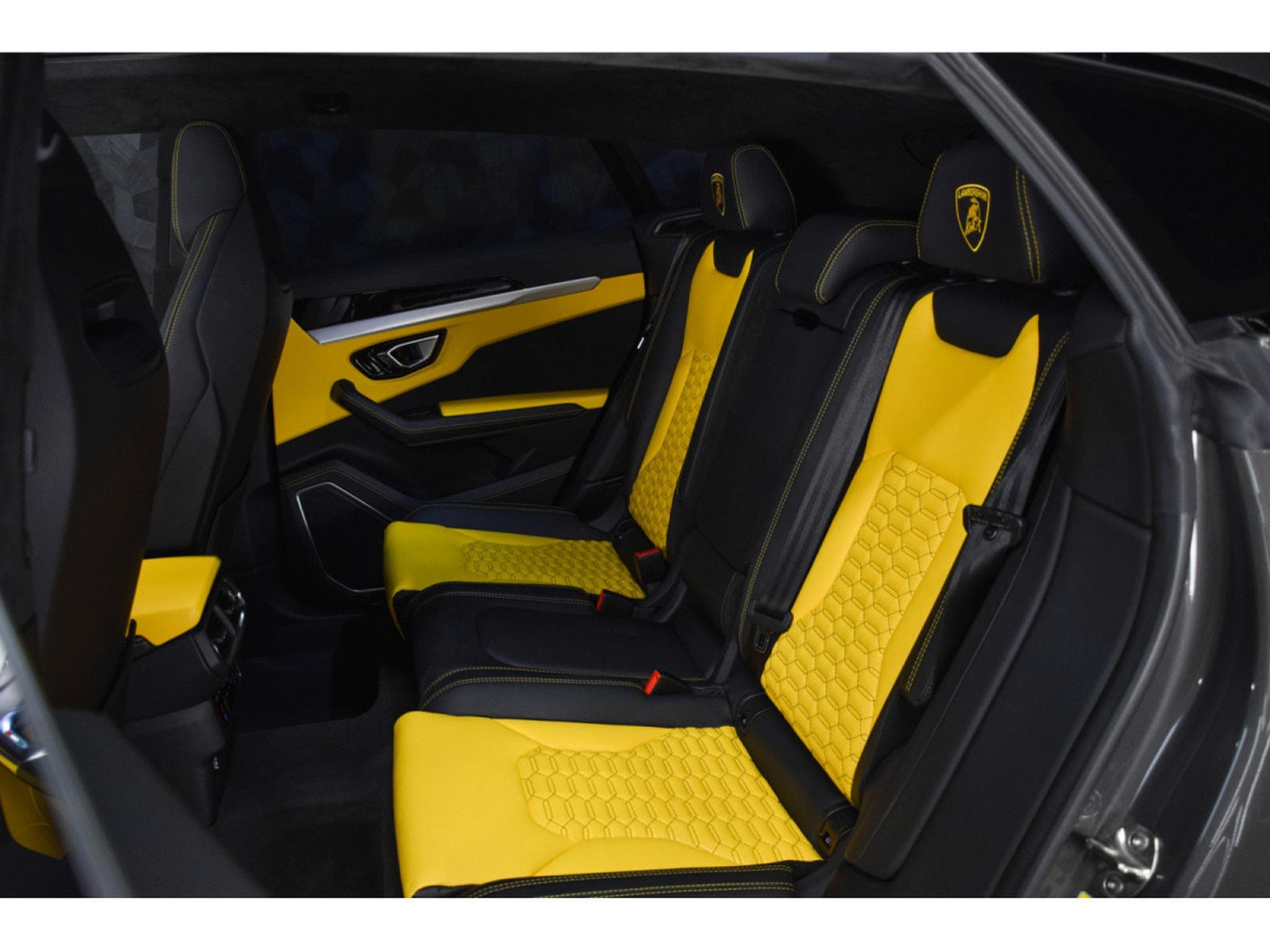 Lamborghini Urus V8 - GRIGIO KERES / GIALLO (2022) - Photo 11