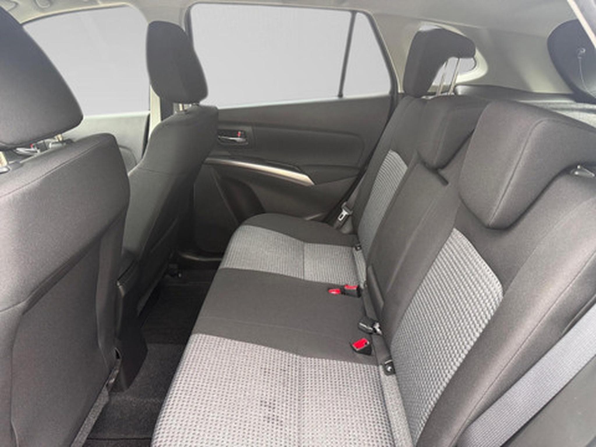 Suzuki S-Cross 1.4 (2026) - Photo 11