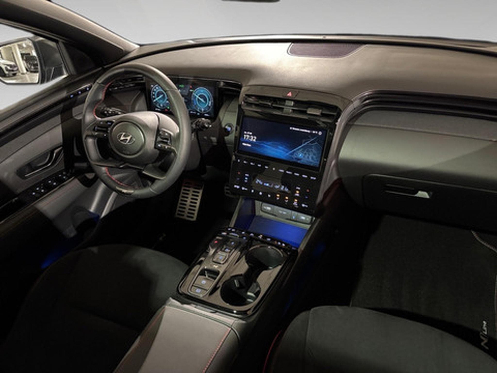 Hyundai Tucson 1.6 N LINE PLUG IN HYBRID (2026) - Photo 6