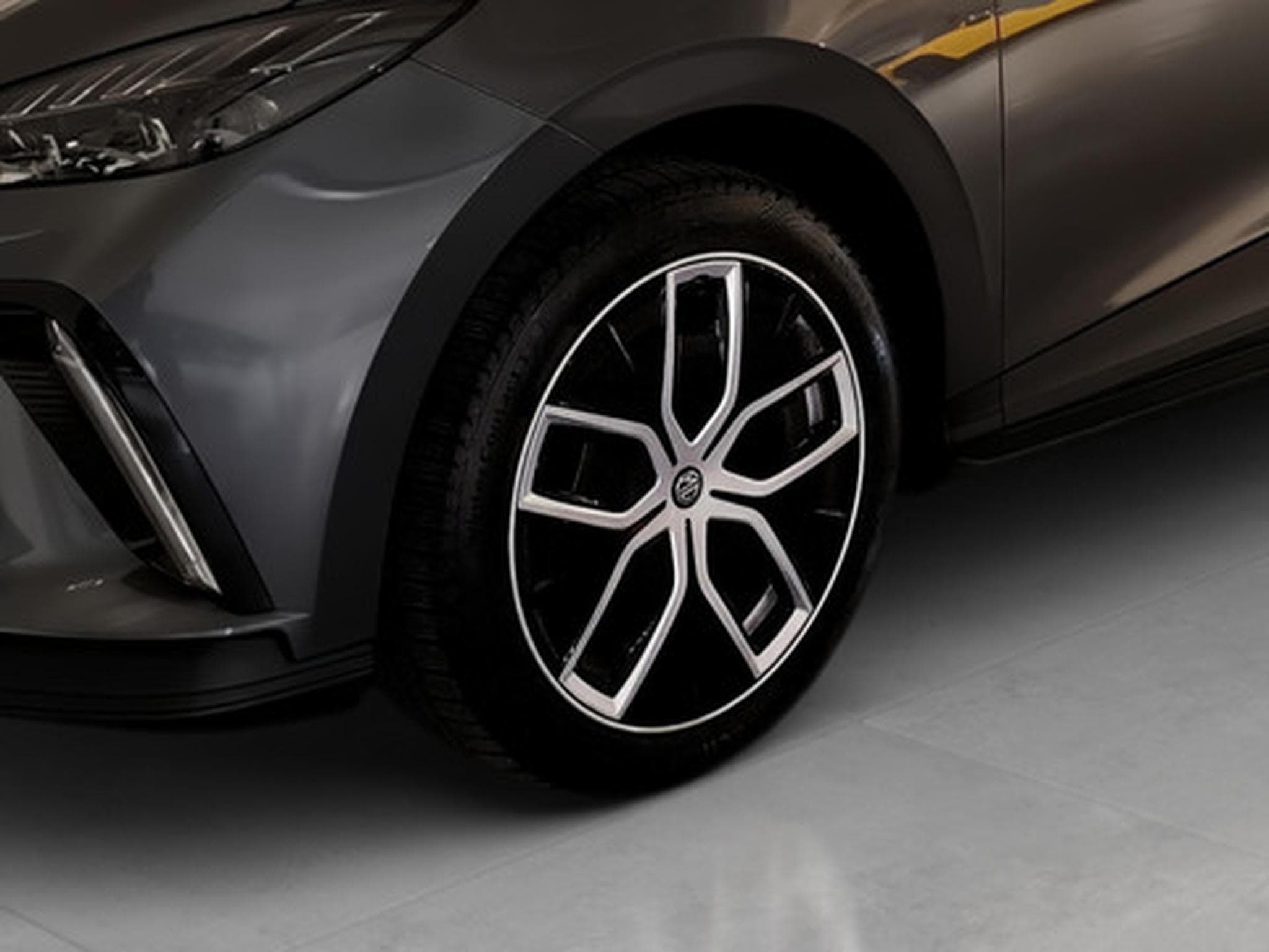 MG MG4 LUXUARY (2026) - Photo 19