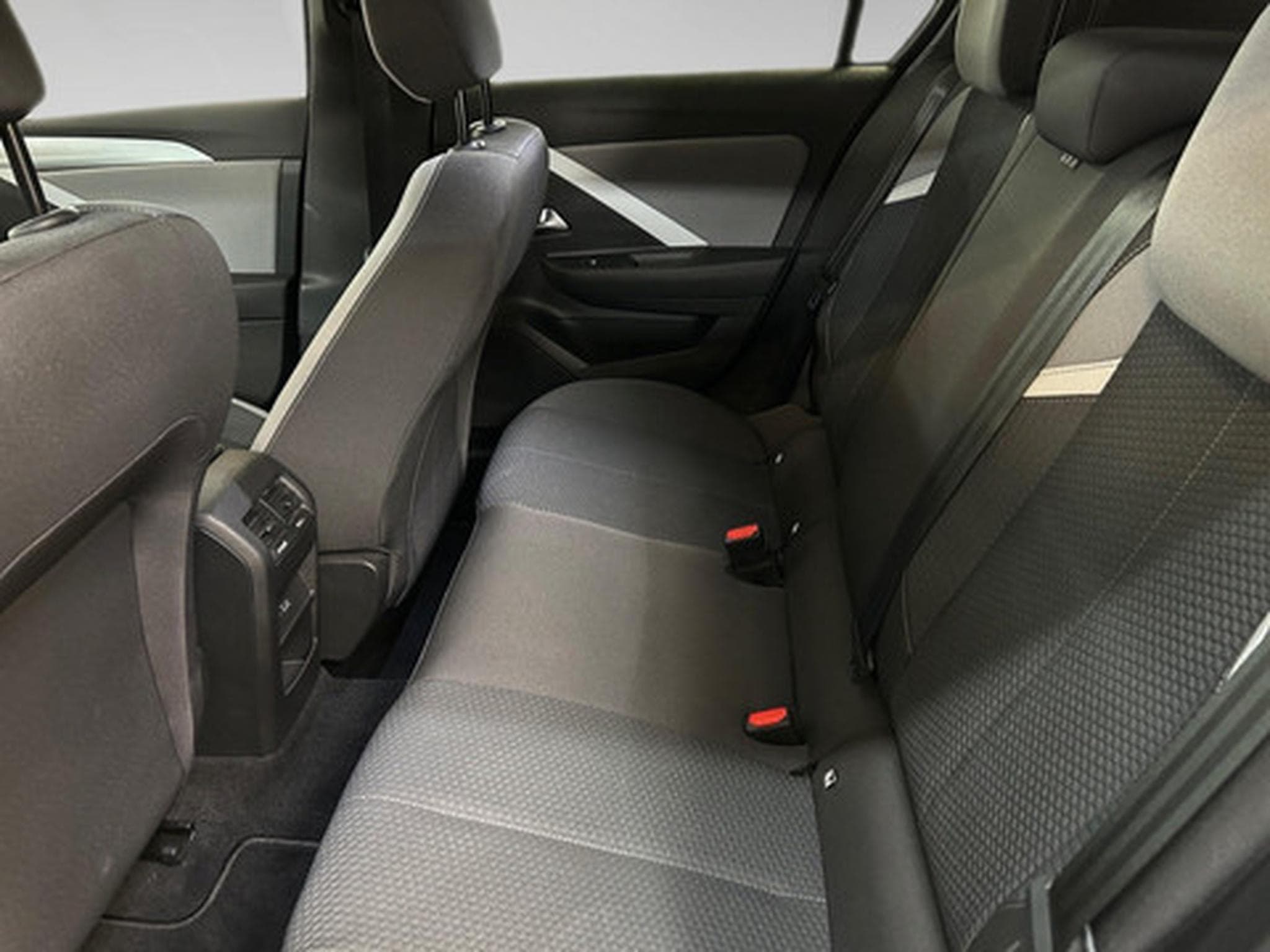 Opel Astra L Edition (2026) - Foto 17