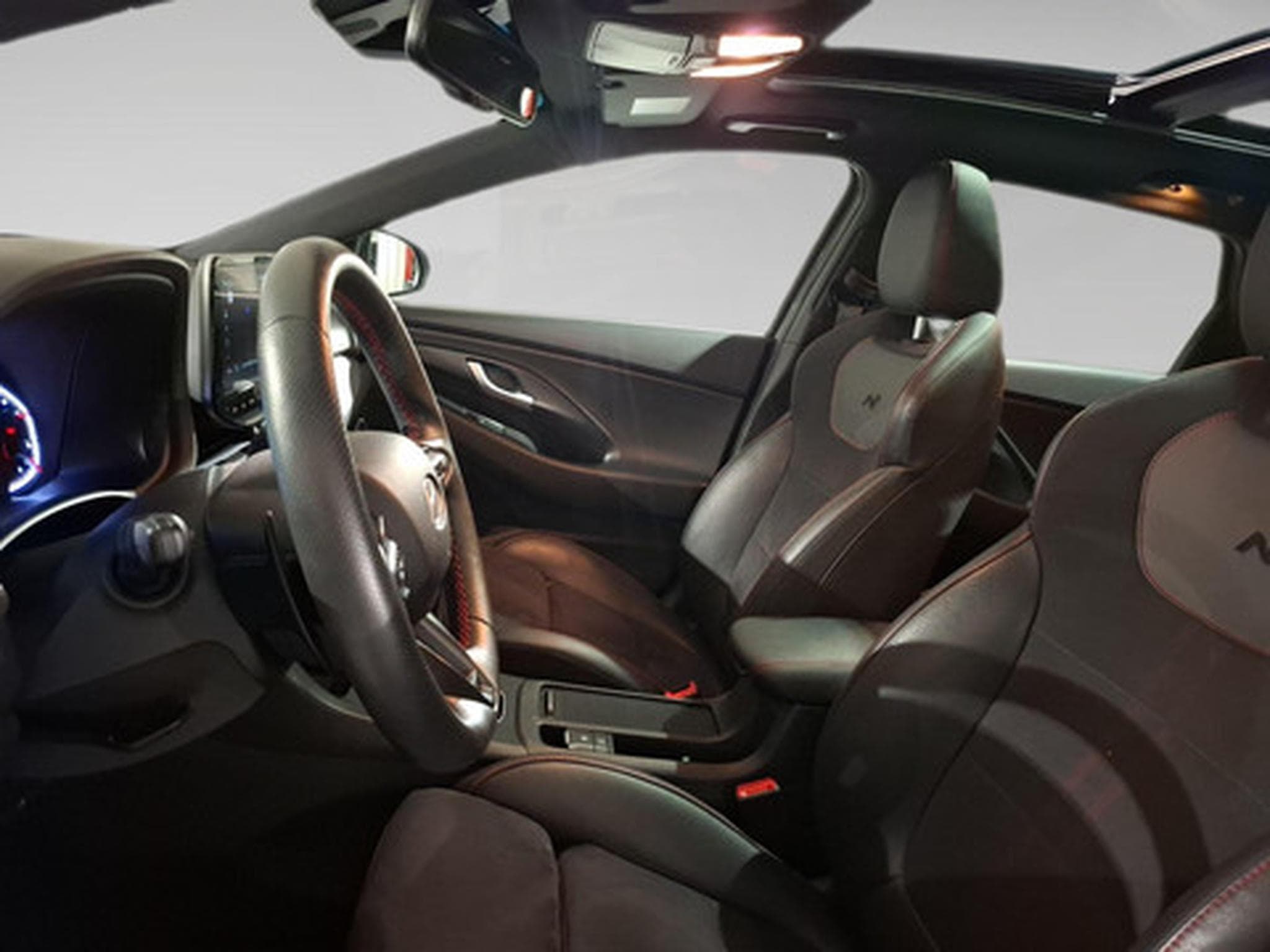 Hyundai i30 1.5 N-LINE (2026) - Photo 4